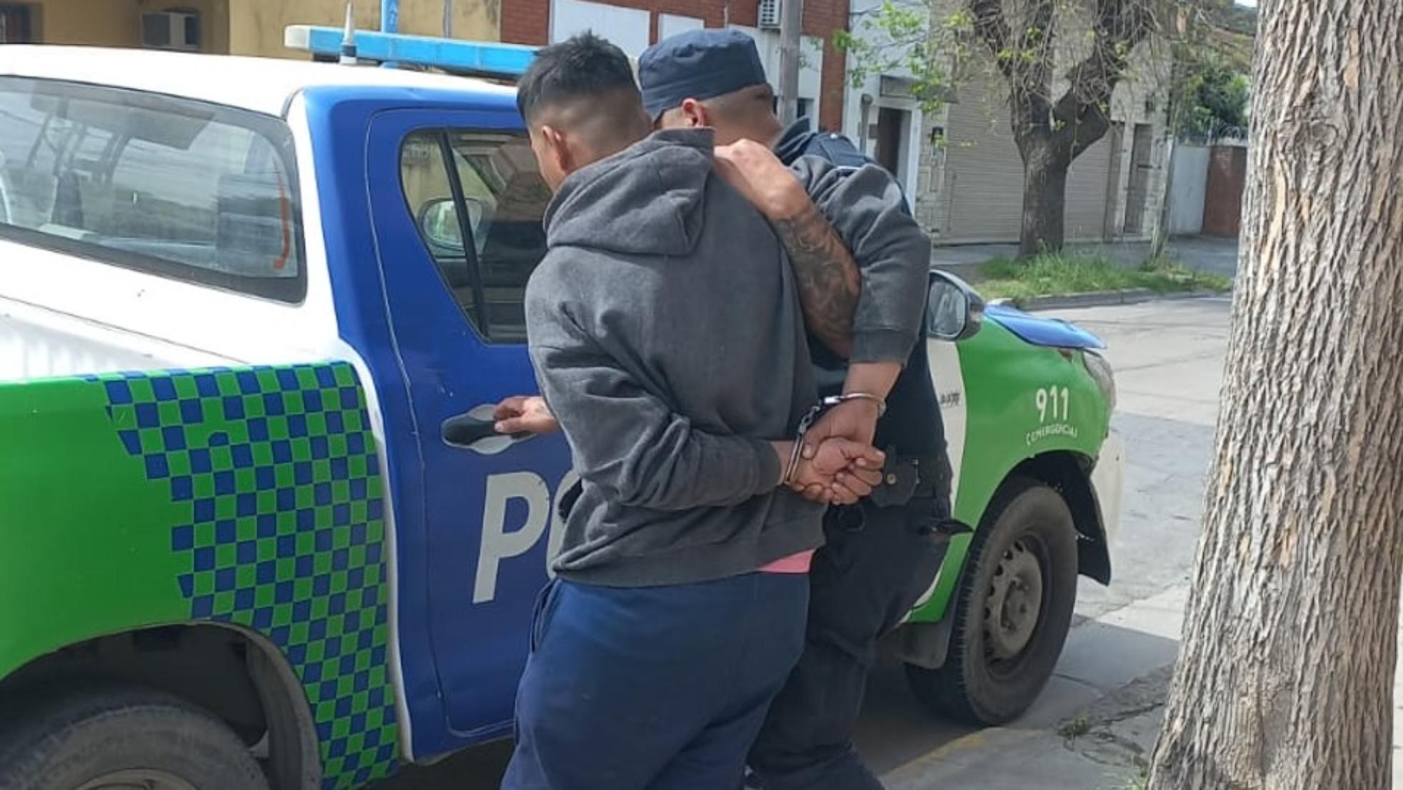 Este es el degenerado, de 28 años, que fue capturado por los investigadores policiales.