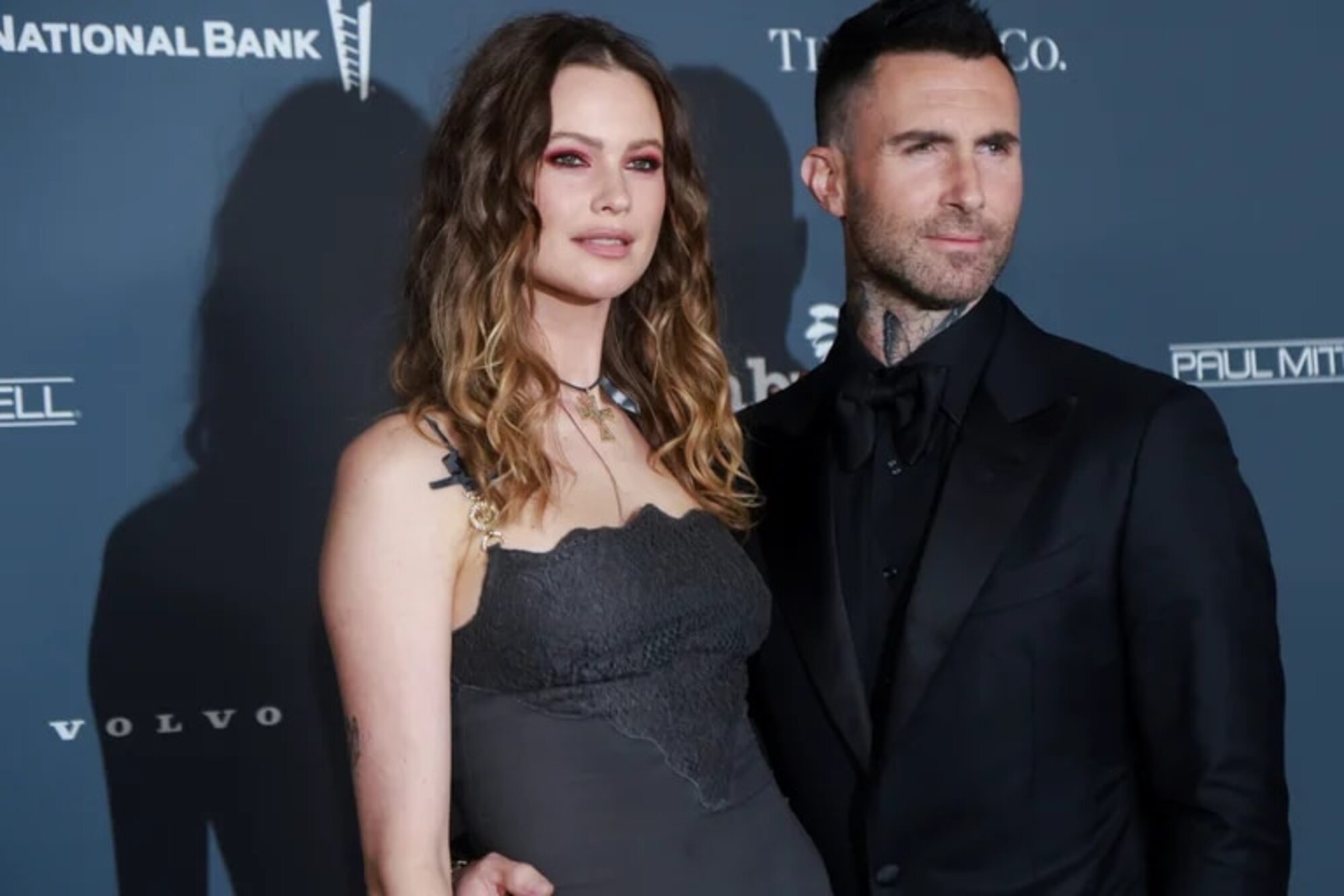 El líder de Maroon 5, de 43 años, está casado con Behati Prinsloo, desde 2014.