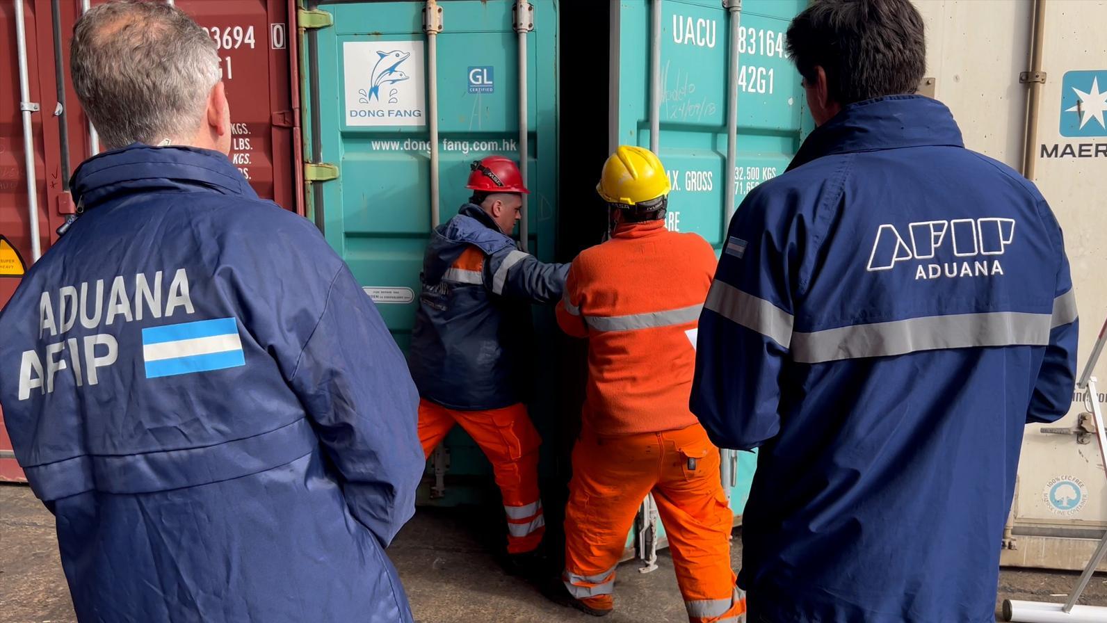 La Aduana detectó una evasión de casi 30 millones de dólares en exportación por comida para perros (Archivo)