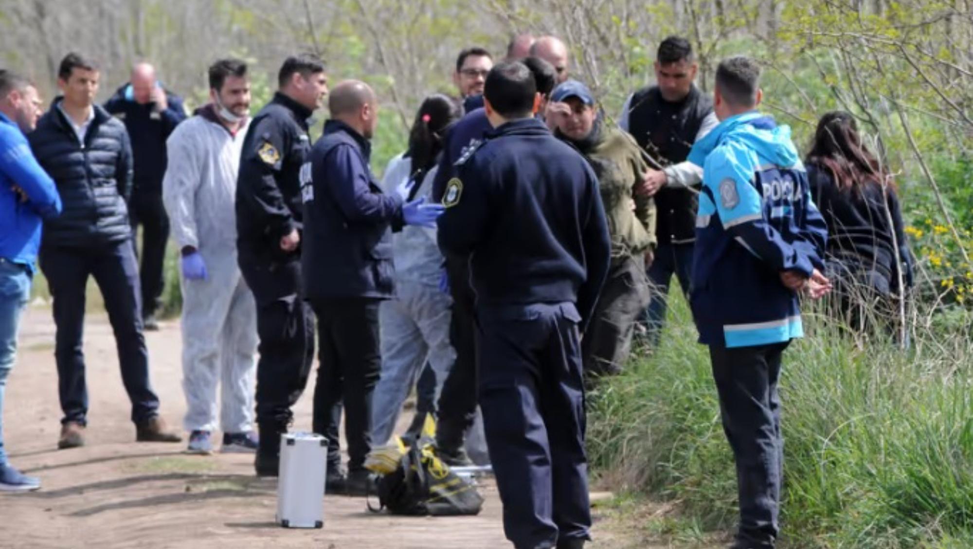 Las autoridades trabajaron en el lugar en el que fue hallado el cadáver del jovencito. Crédito: El Eco de Tandil.