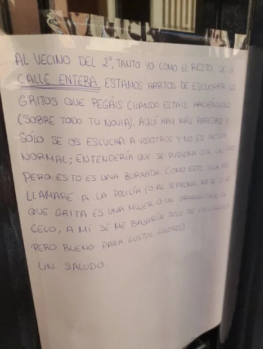 El cartel que estalló en las redes sociales.