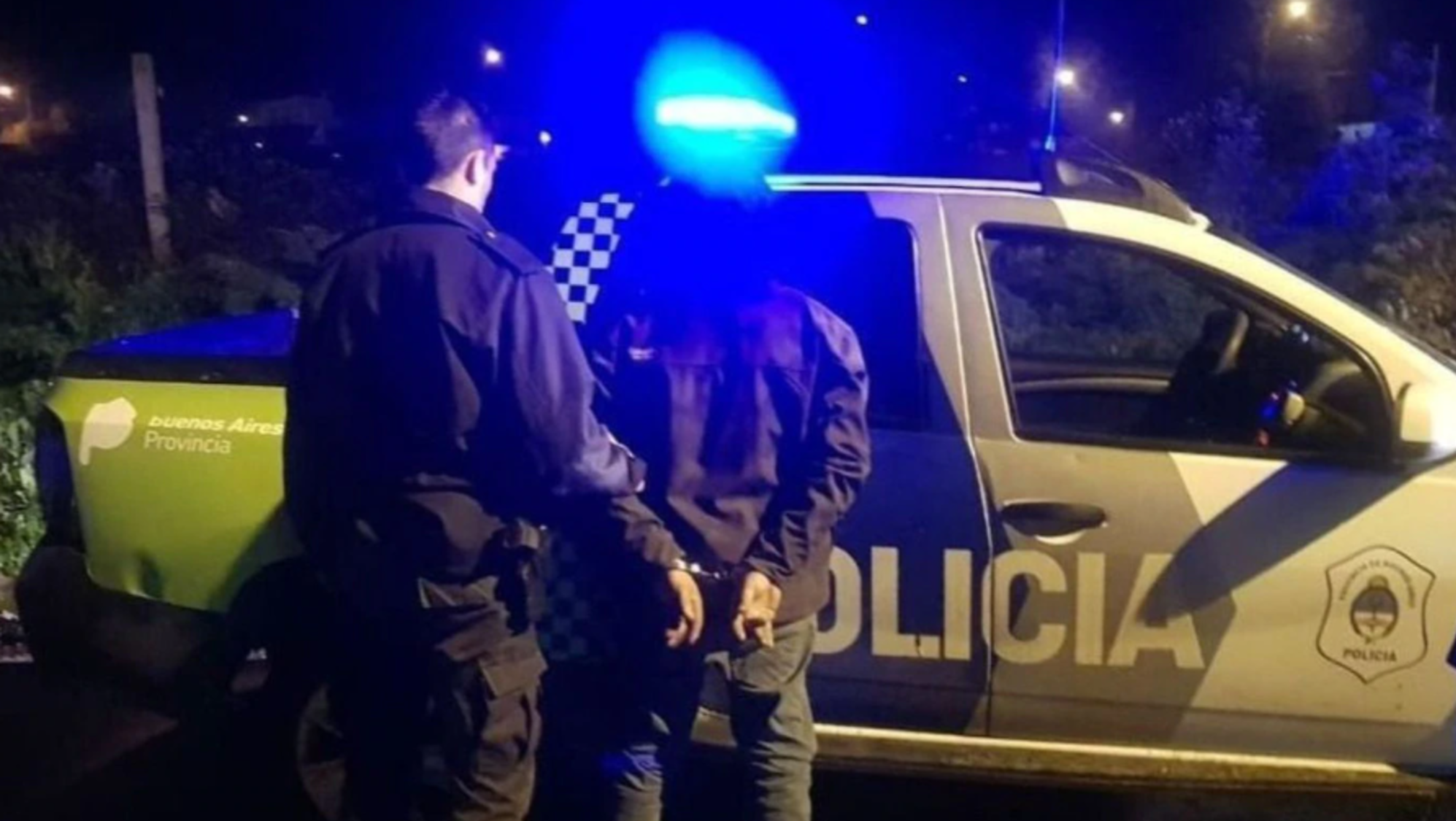 El adolescente de 16 años quedó a disposición de la Justicia luego de haber sido entregado por su padre a la Policía.