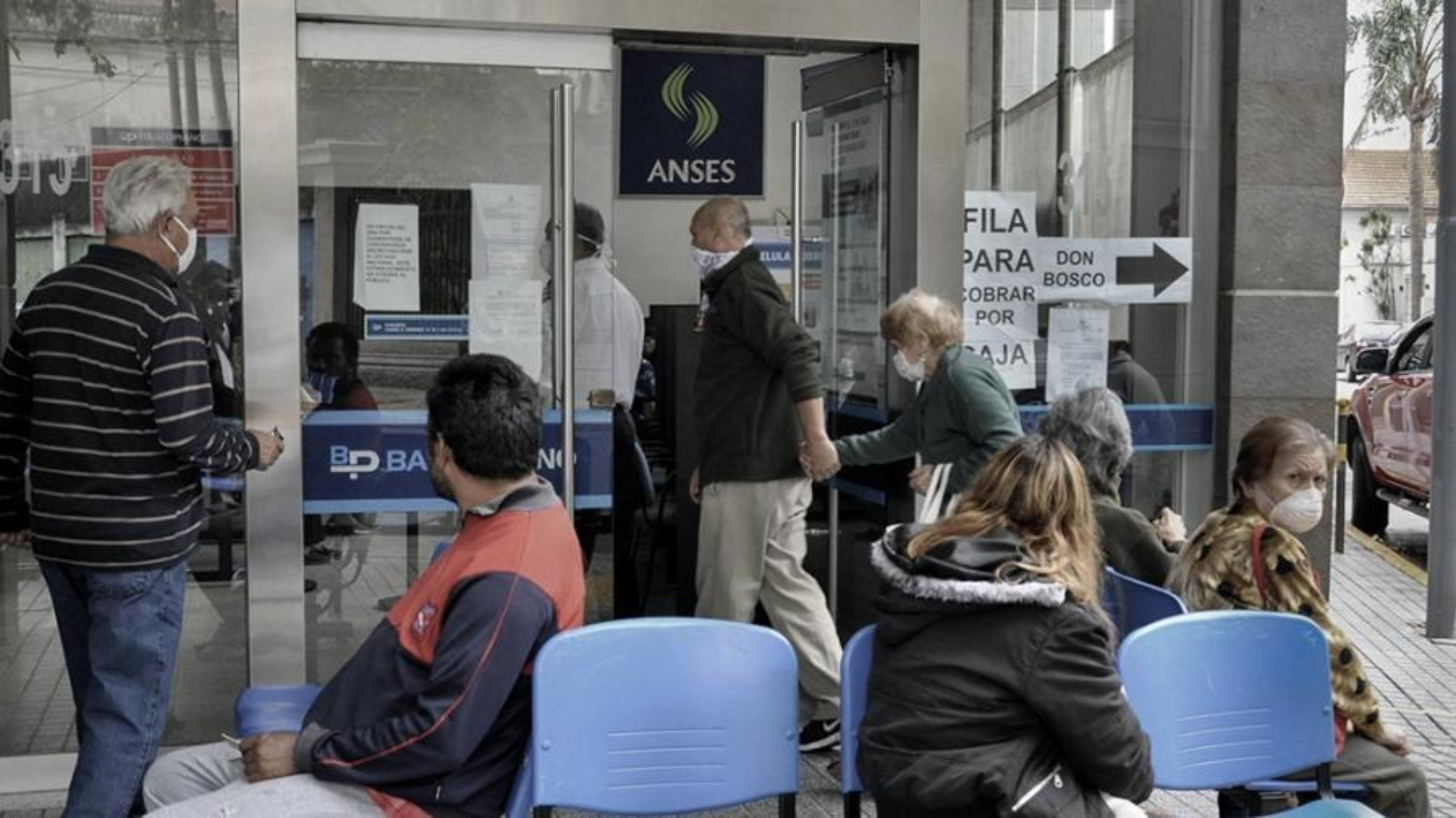 ANSES otorgará créditos de tasas bajas a jubilados que cumplan los requisitos.