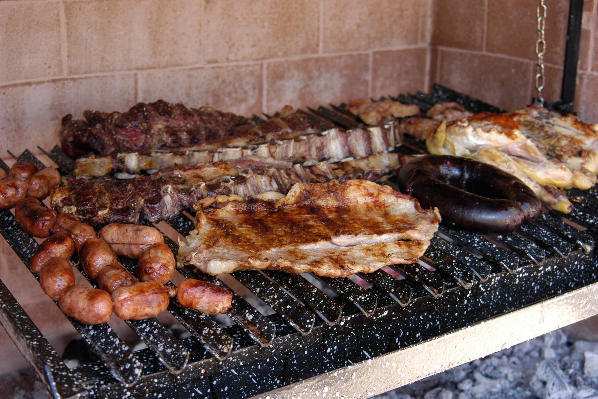 Los trucos para preparar un asado argentino.