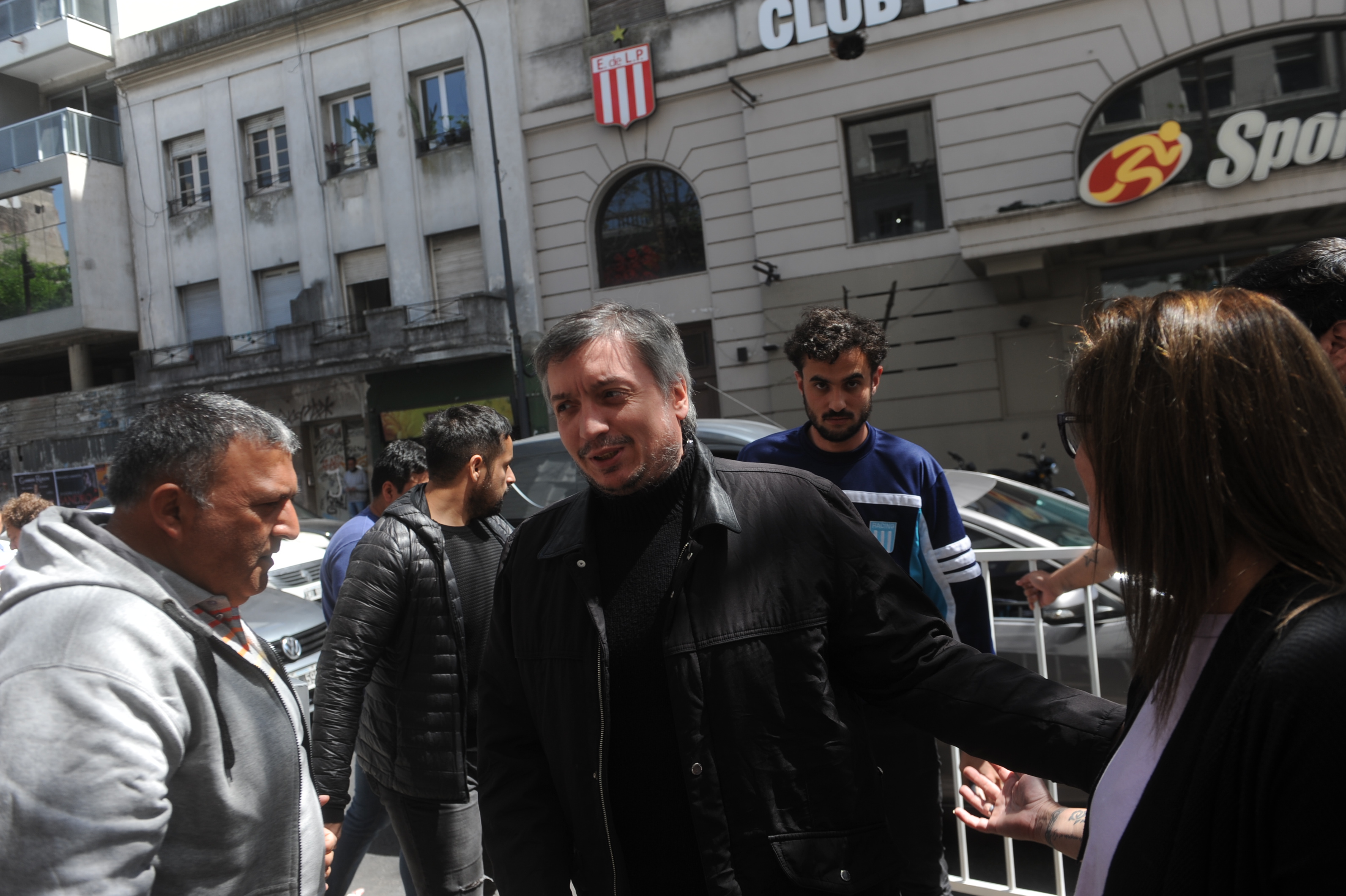 El diputado Máximo Kirchner encabezó la reunión del PJ bonaerense en La Plata.