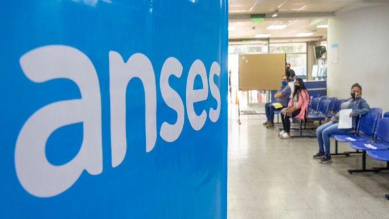 ANSES: cuándo cobran AUH, AUE y Prenatal y Maternidad durante octubre 2022.