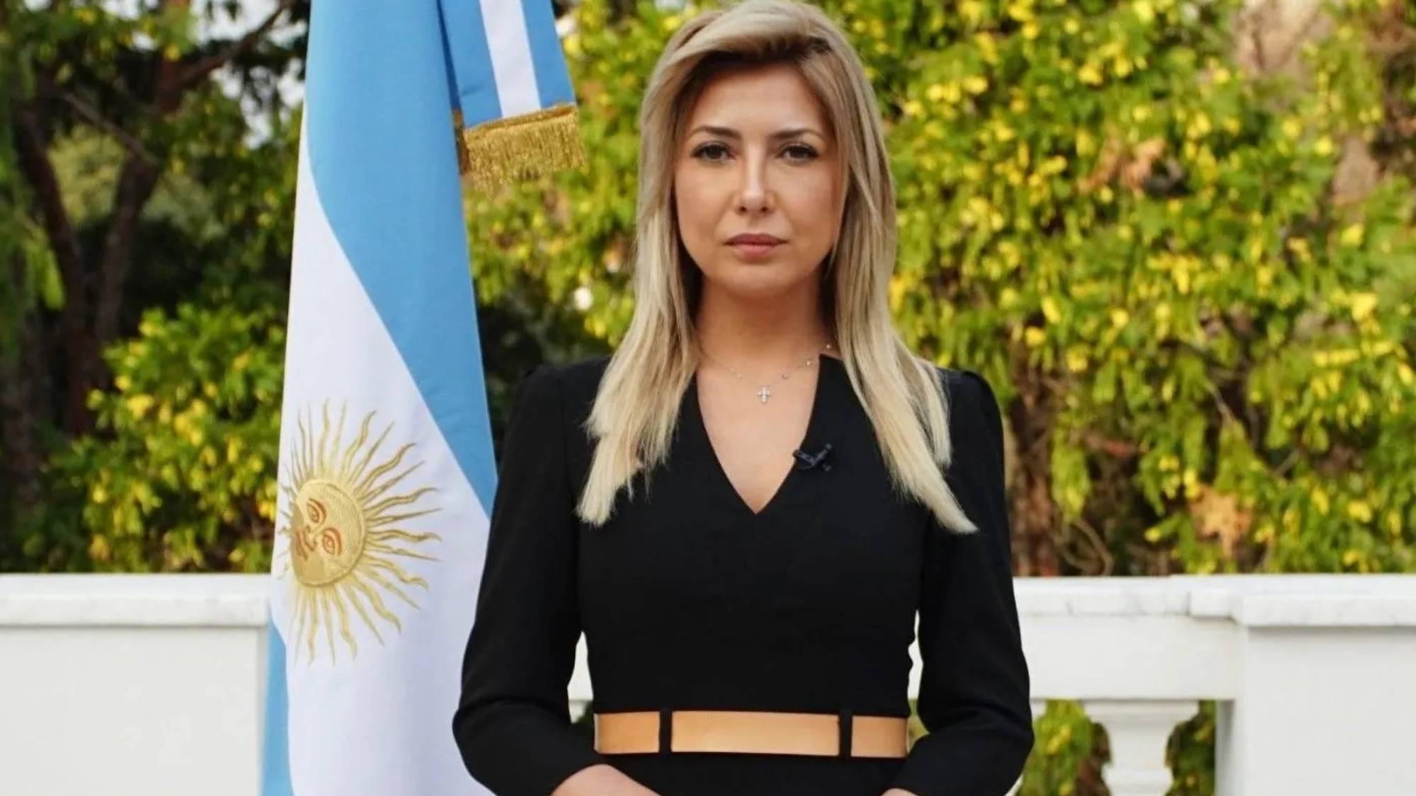 Operan a Fabiola Yáñez.