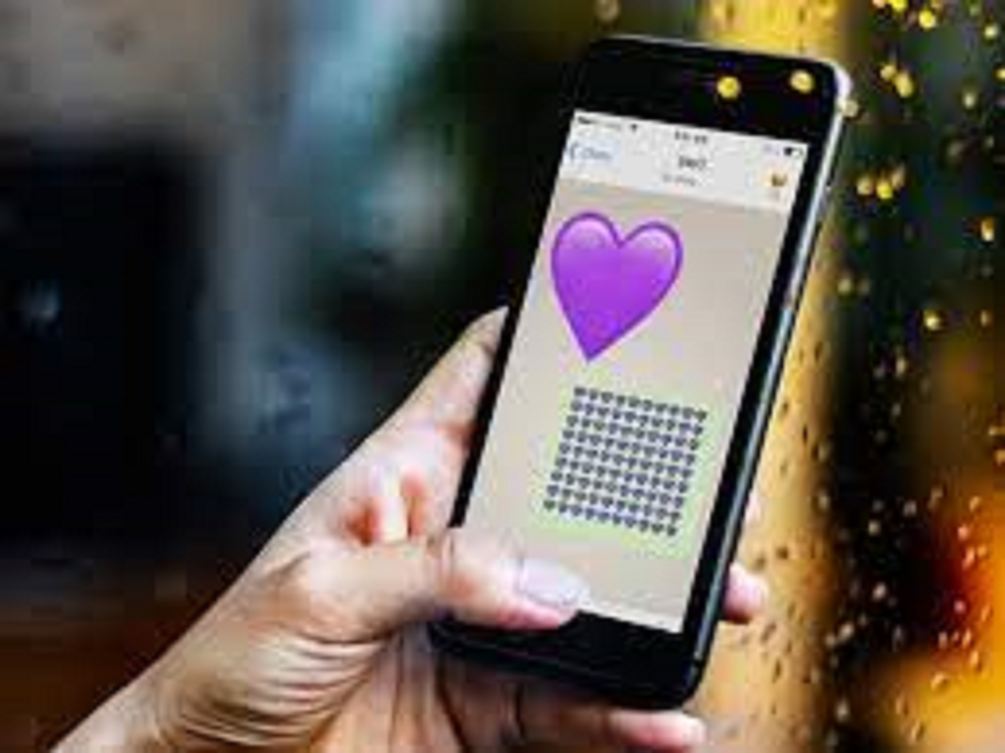 Emoji del corazón violeta