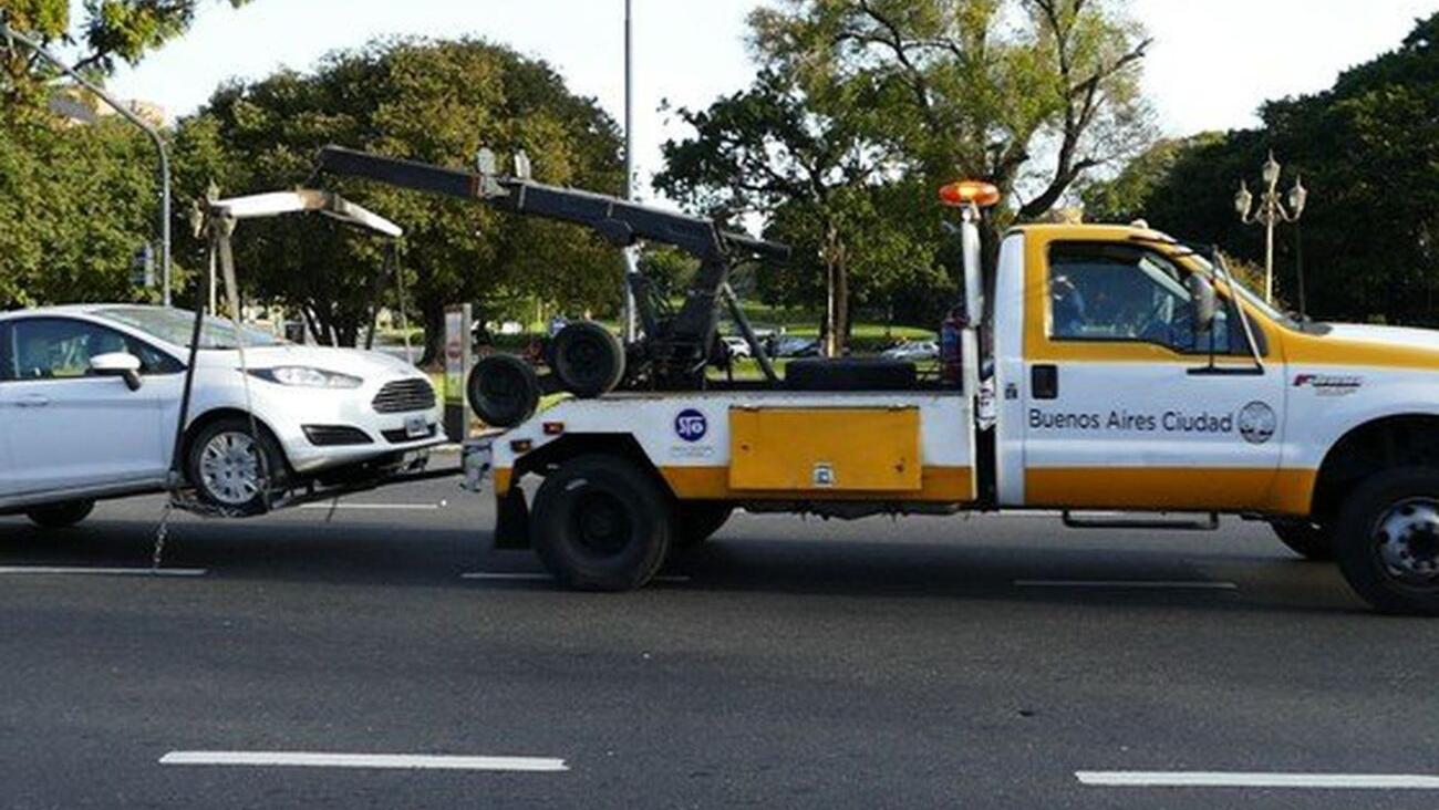 Las grúas ya no podrán llevarse autos 