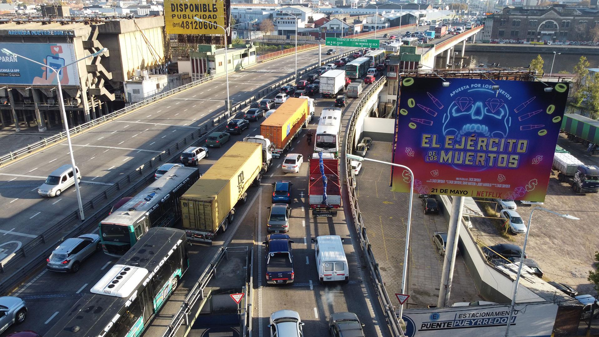 Tránsito pesado en los accesos a la Ciudad de Buenos Aires (Imagen ilustrativa).