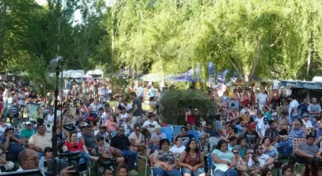 Fiesta de la Tortita Negra en Berdier.