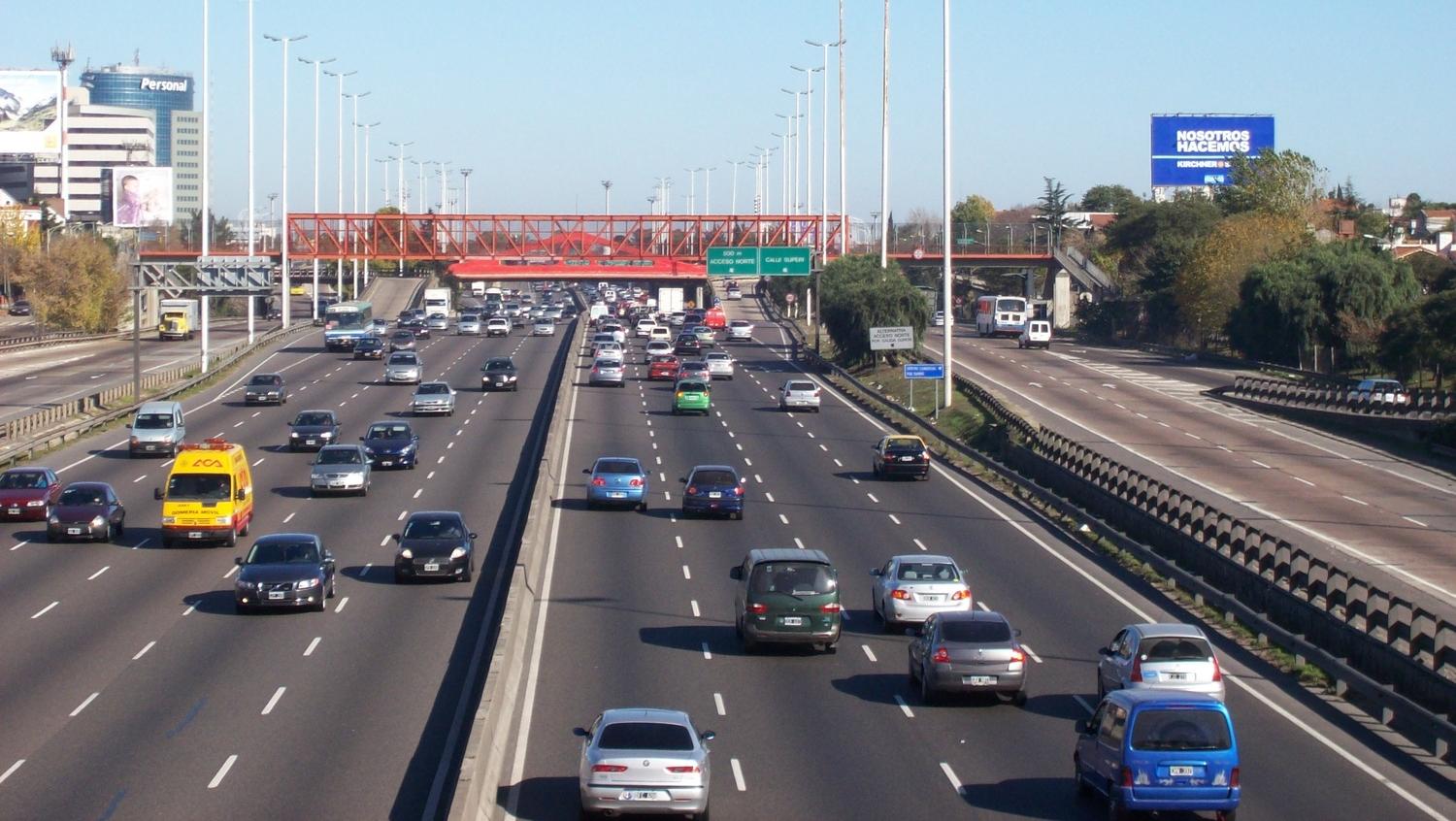 Cada vez que se aproxima un feriado, miles de turistas parten hacia distintos destinos.