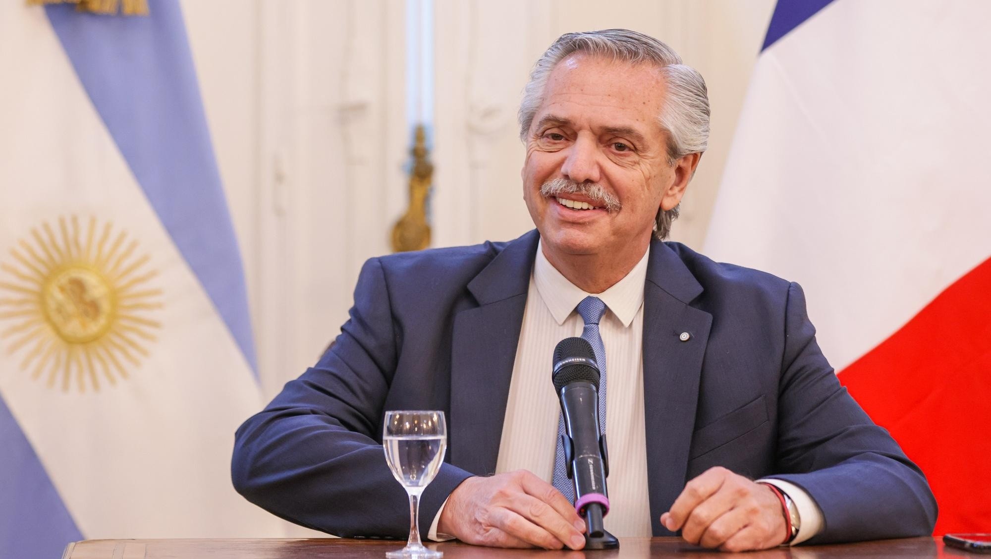 El presidente Alberto Fernández en París.