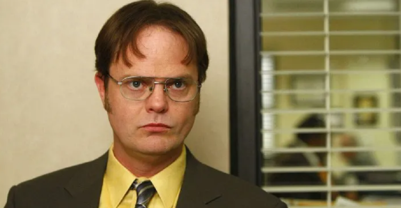 Rainn Wilson esconocido mundialmente por su personaje Dwight Schrute en The Office.