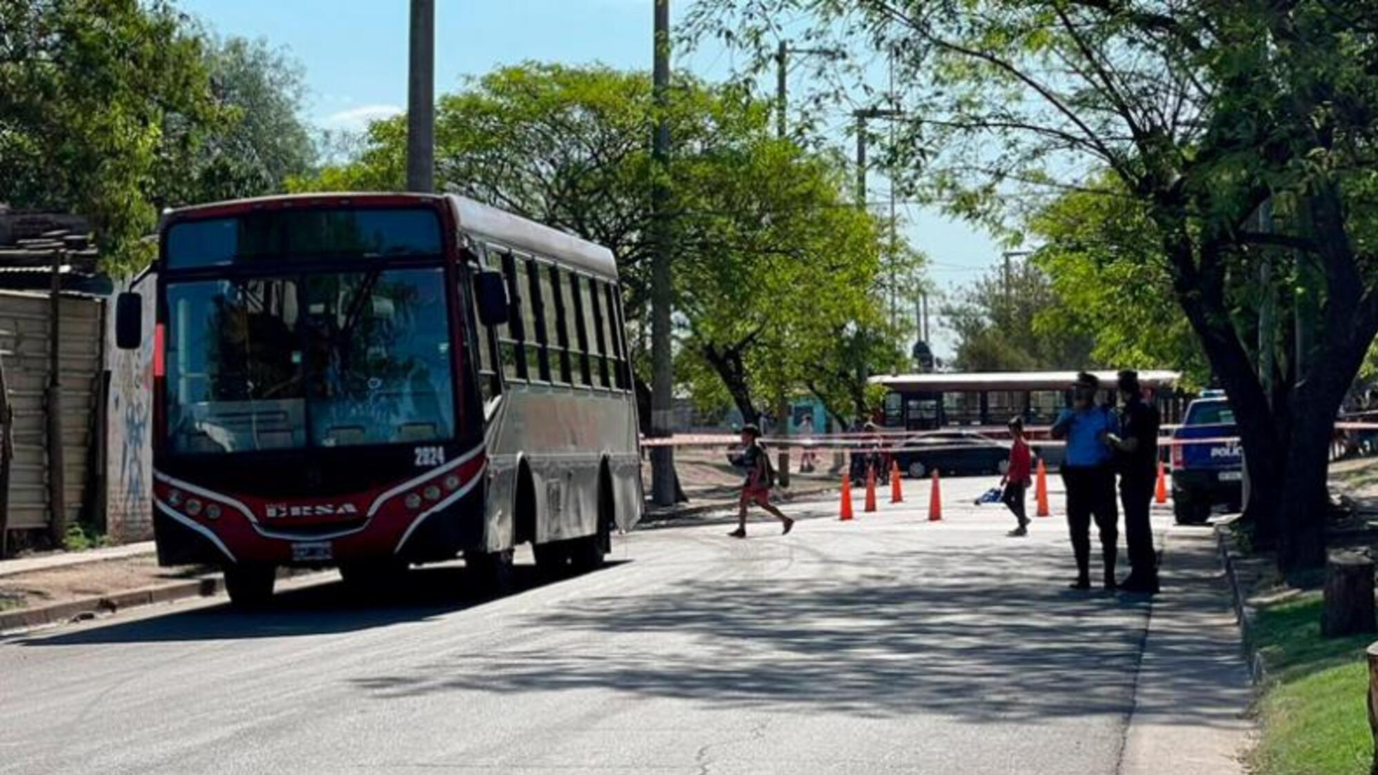 Las circunstancias del accidente que protagonizó el colectivo son materia de investigación.              