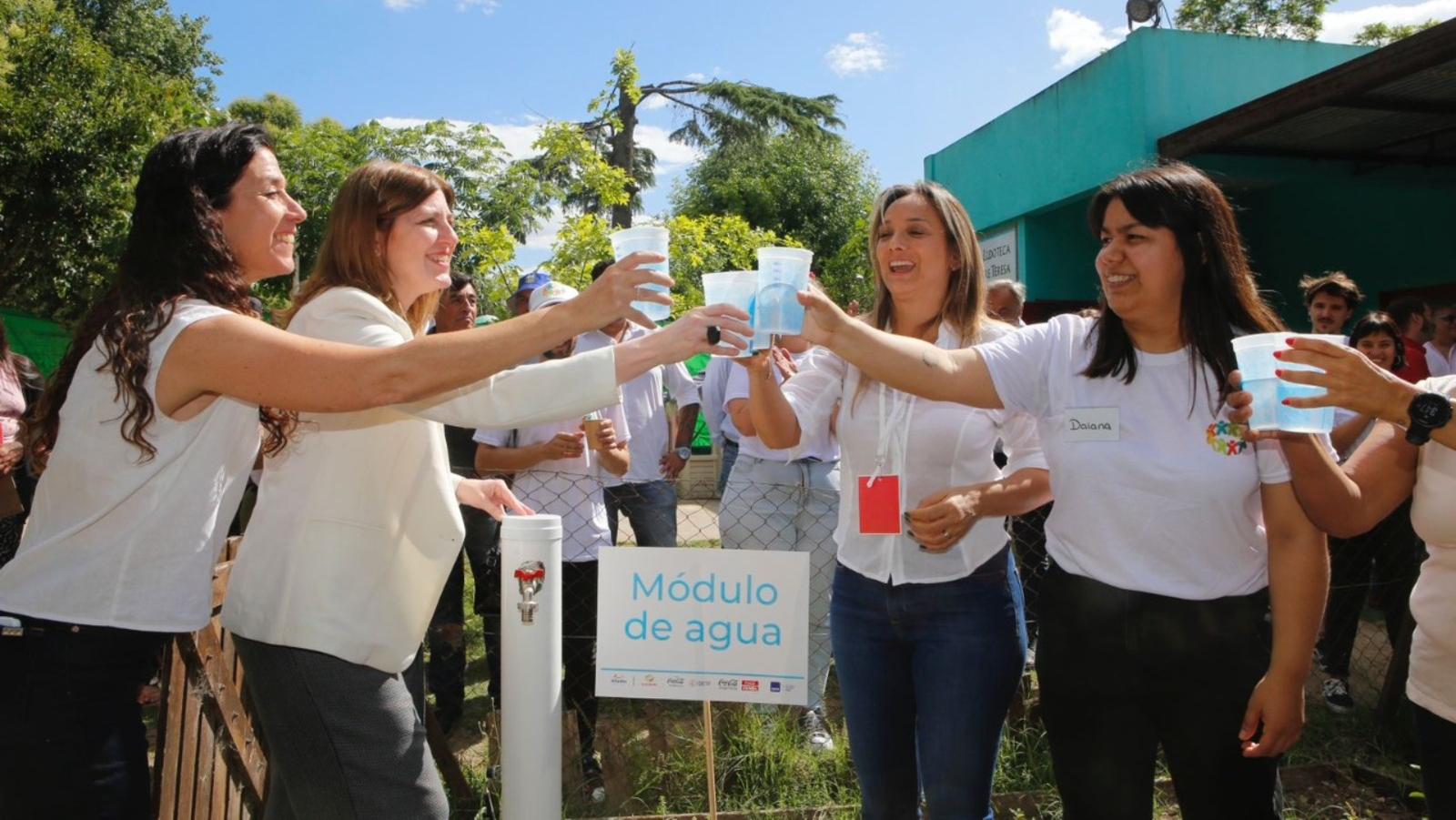 Las obras de la red de agua potable en el barrio Las Tunas de General Pacheco, partido de Tigre.