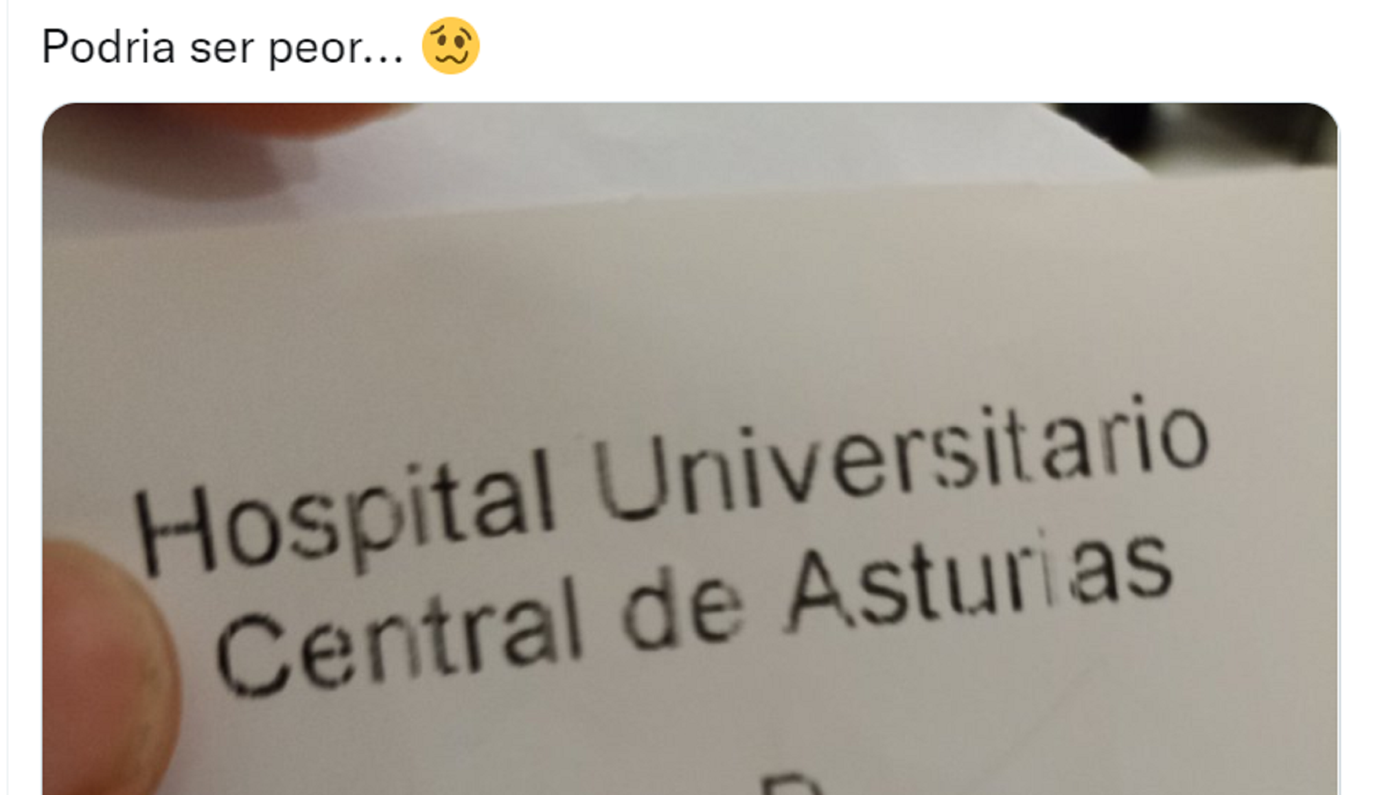 Una tuitera reveló el insólito ticket que le dieron en un hospital y su respuesta es viral (Twitter/@mjmartarguelles).