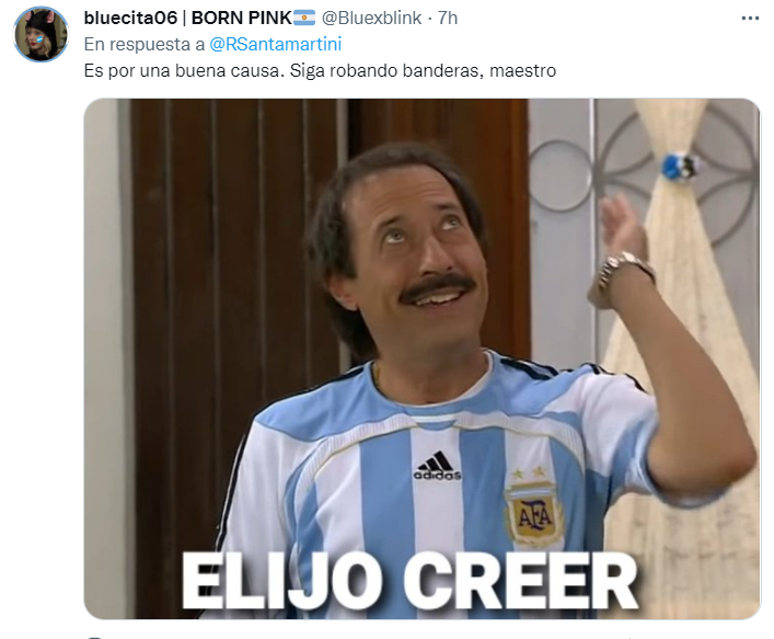 Los memes por la bandera argentina robada por el   <a href='https://www.cronica.com.ar/tags/Mundial Qatar 2022'>Mundial Qatar 2022</a> (Twitter/@RSantamartini).