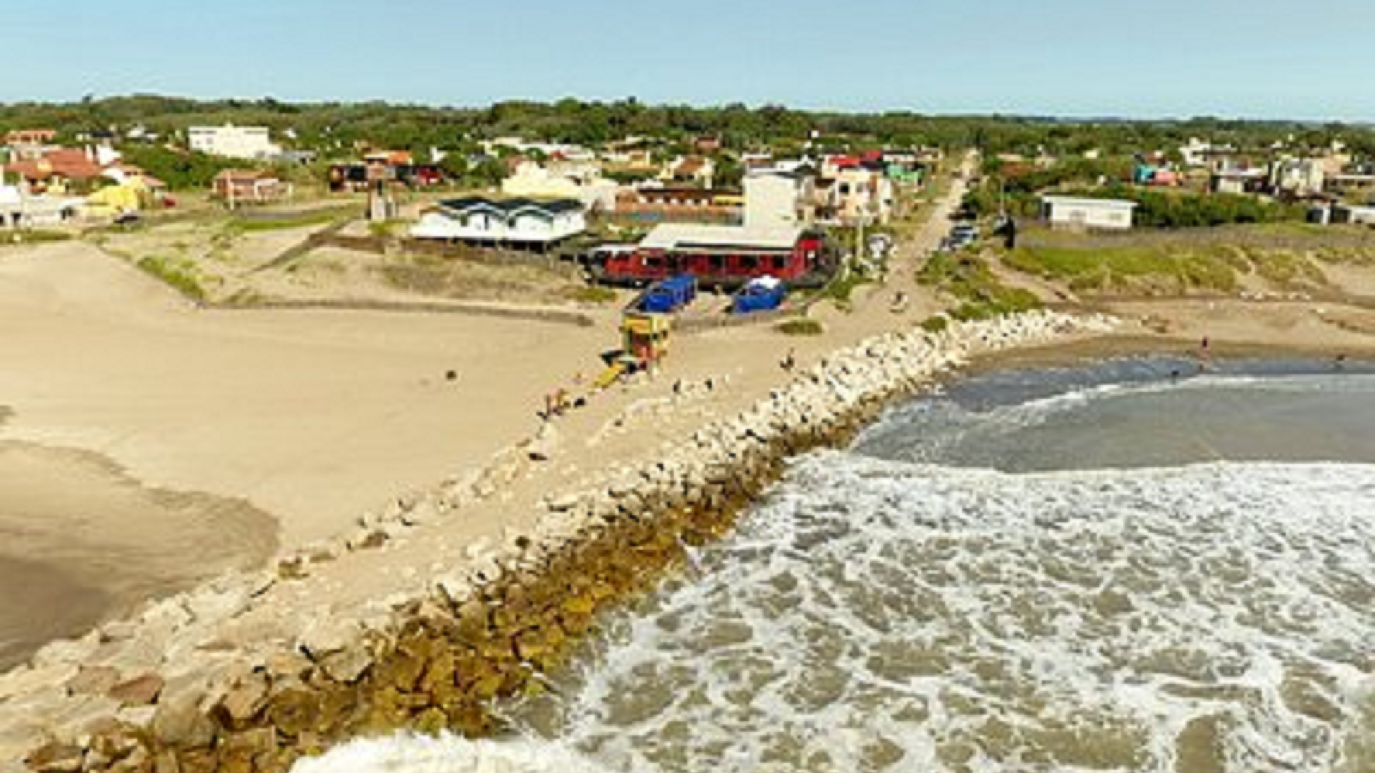 Mar de Cobo: un pueblo con playas paradisíacas y aguas cristalinas.  