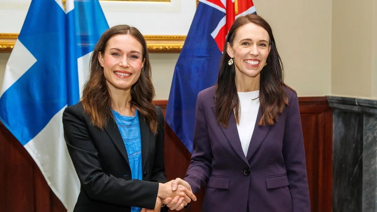 Sanna Marin, actual primera ministra filandesa y su homóloga neozelandesa, Jacinda Ardern, son dos de las jefas de gobierno más jóvenes entre un pequeño porcentaje de mujeres líderes mundiales.