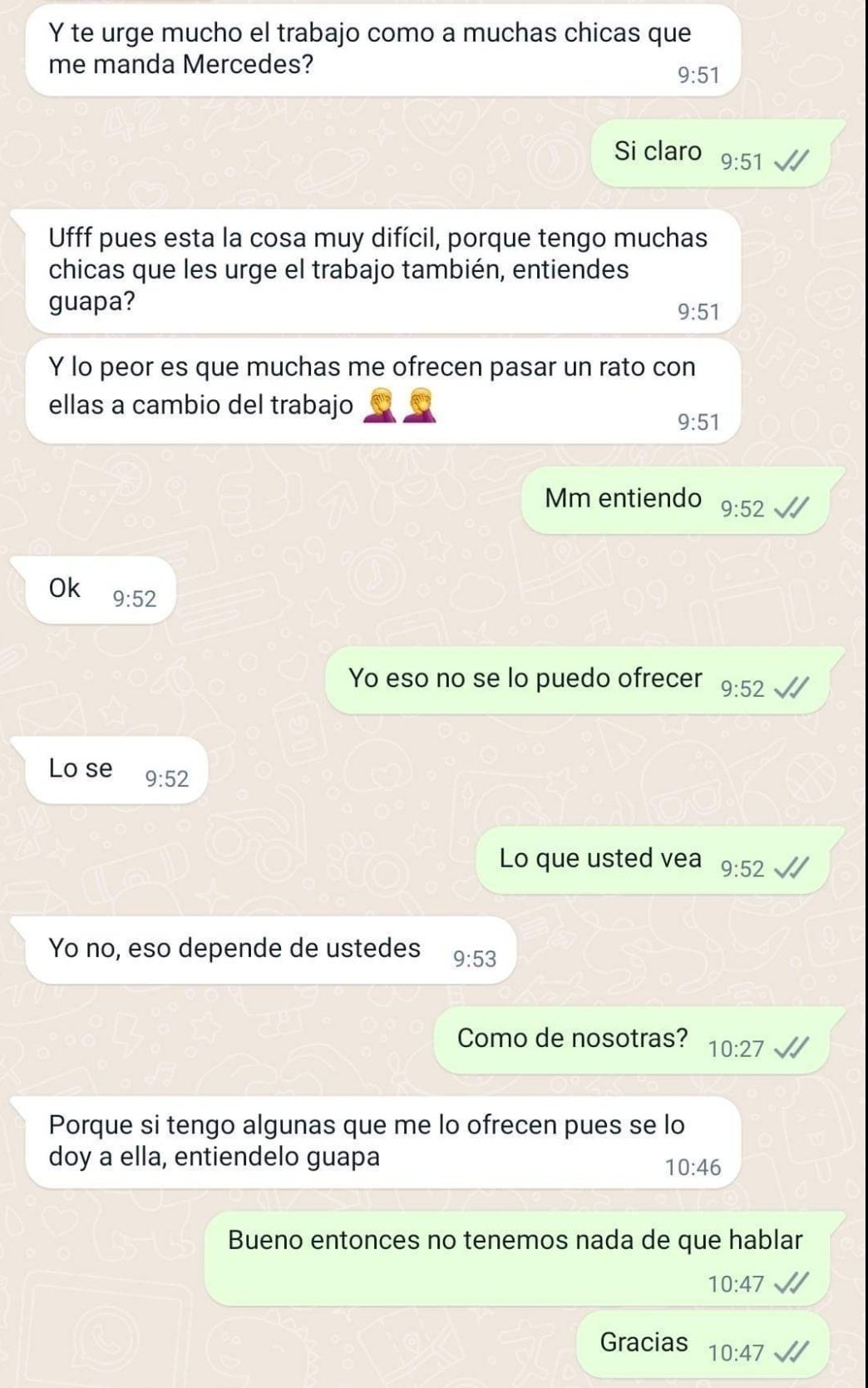 Los chats entre la mujer y el empleador.