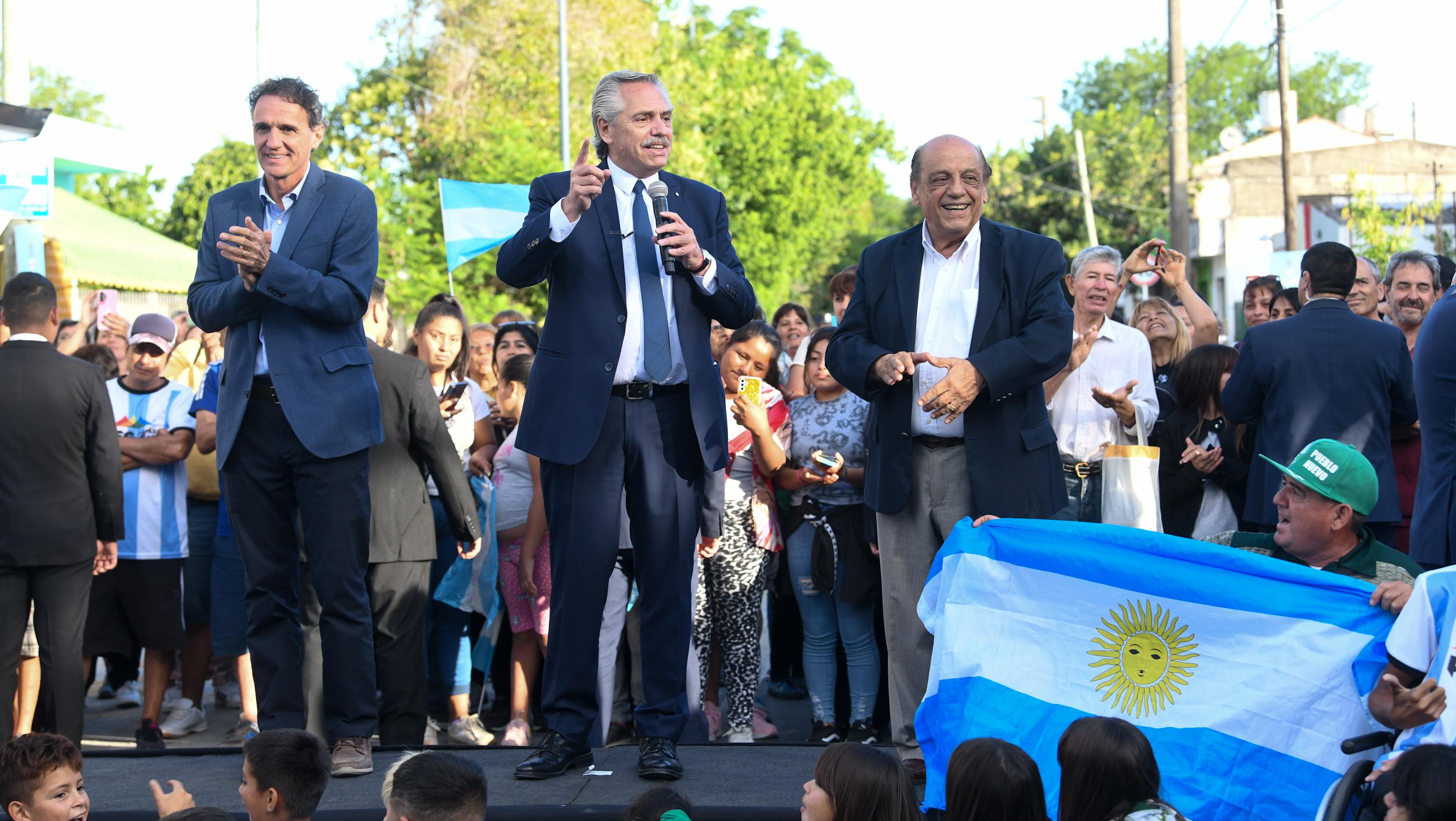 Alberto Fernández durante un acto en Berazategui.