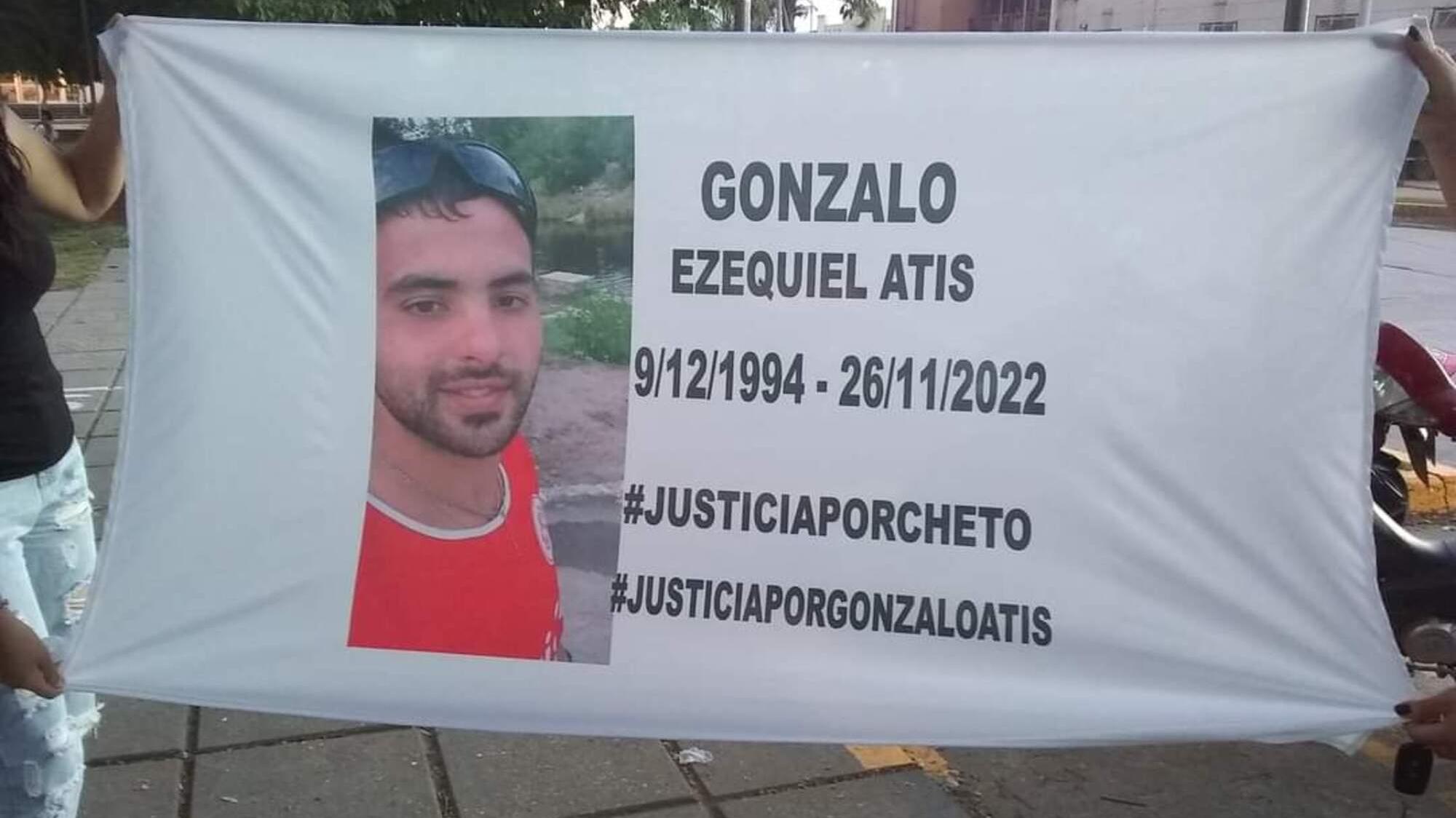 Gonzalo Atis tenía 27 años y era papá de tres pequeños.