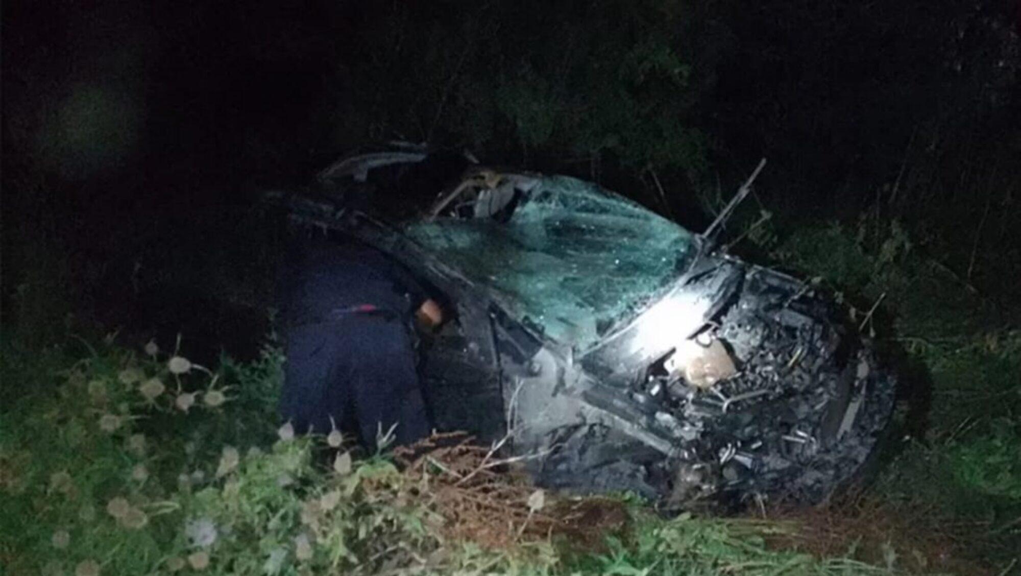 Así quedó el auto que chocó con la moto en la Ruta 36.