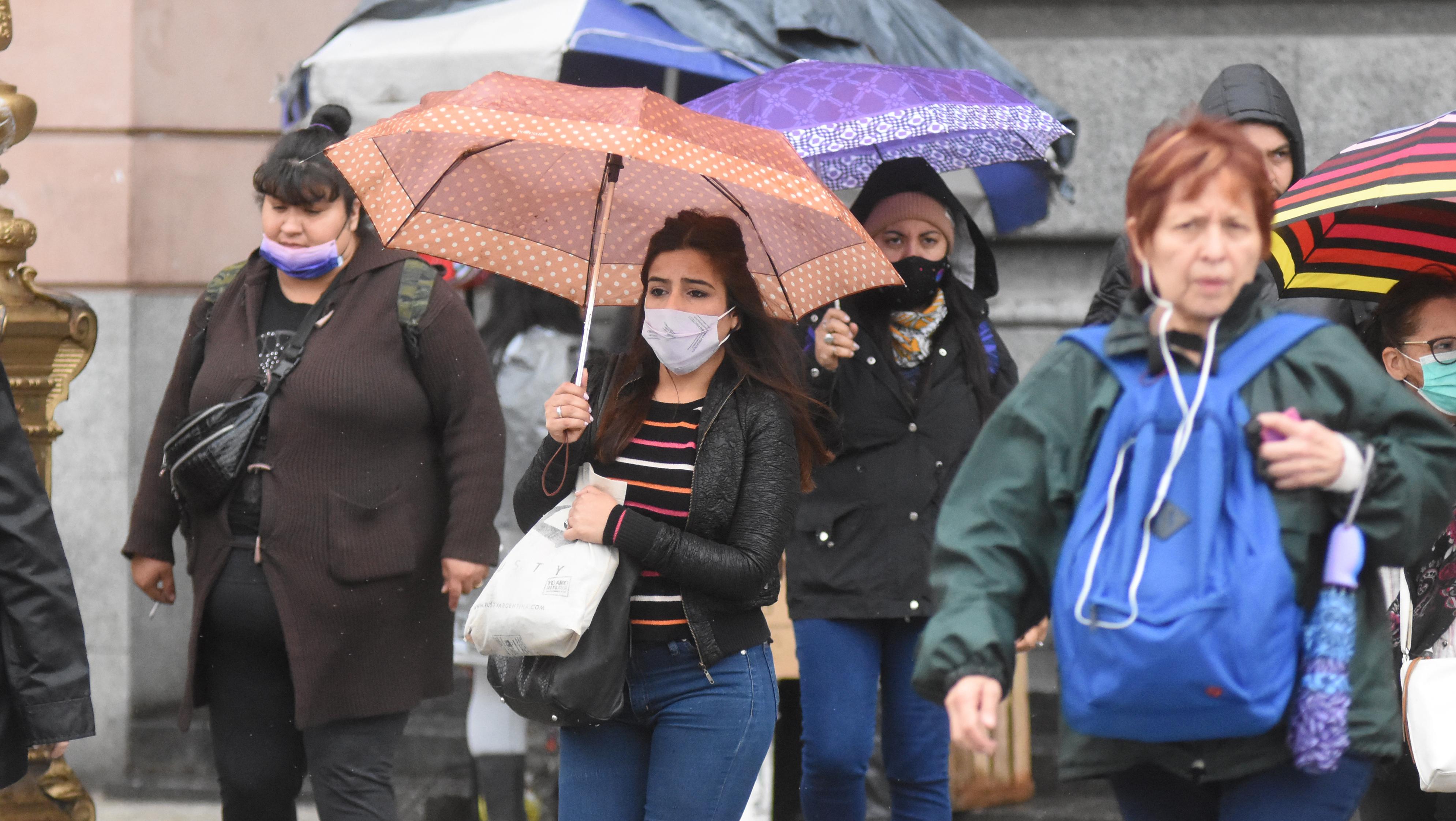 Alerta meteorológica por lluvias intensas y granizo (Pablo Villán / Crónica).