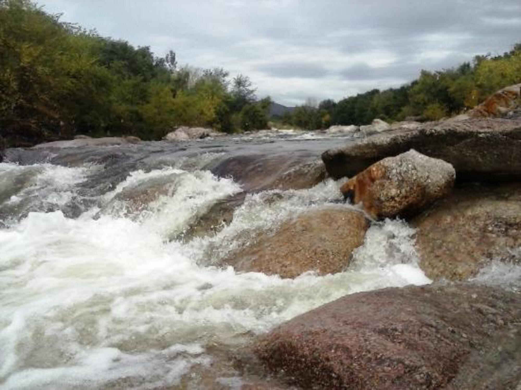 El río Anisacate es uno de los principales atractivos.