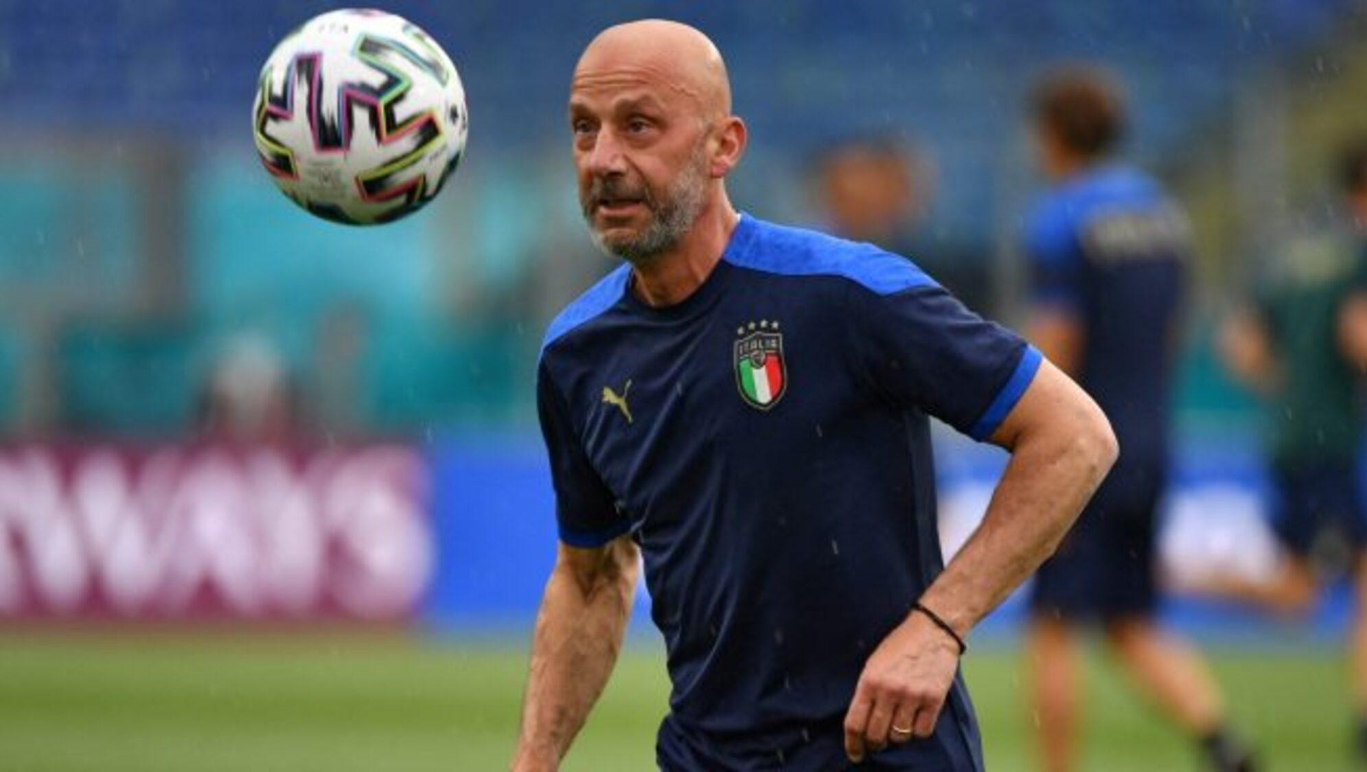 Vialli había formado parte del cuerpo técnico de la selección italiana.