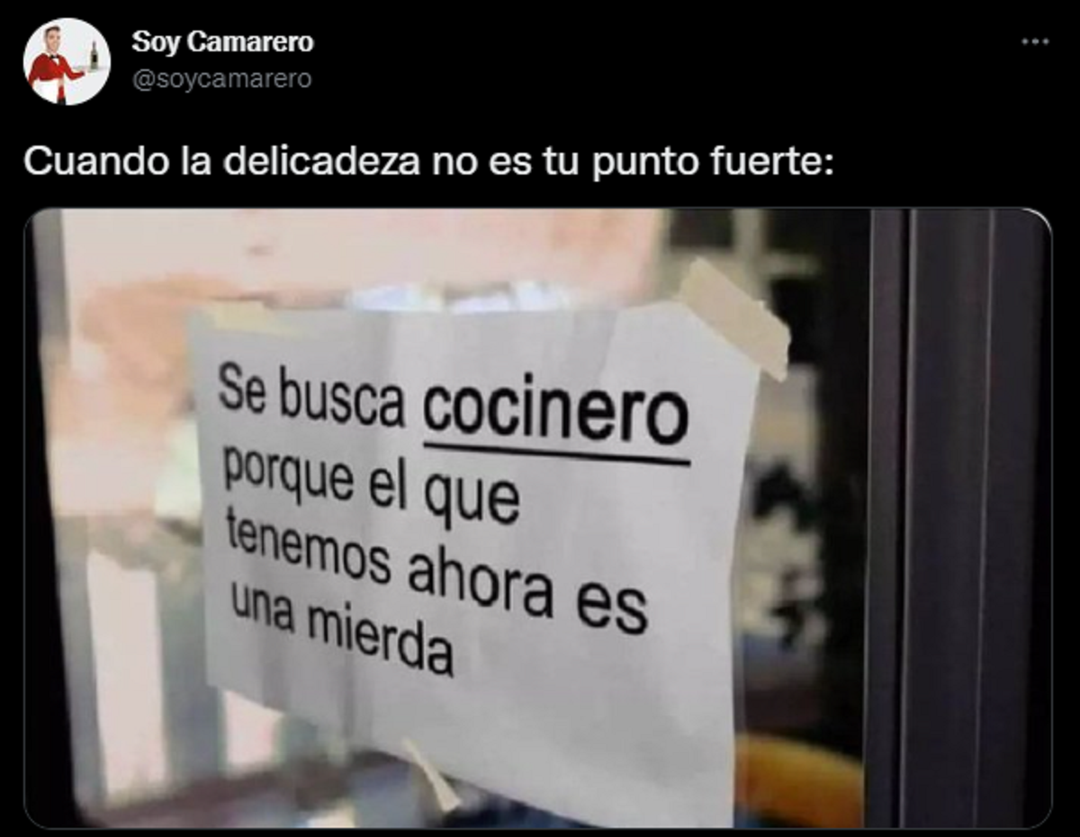 El indignante cartel que estaba pegado en el restaurante.