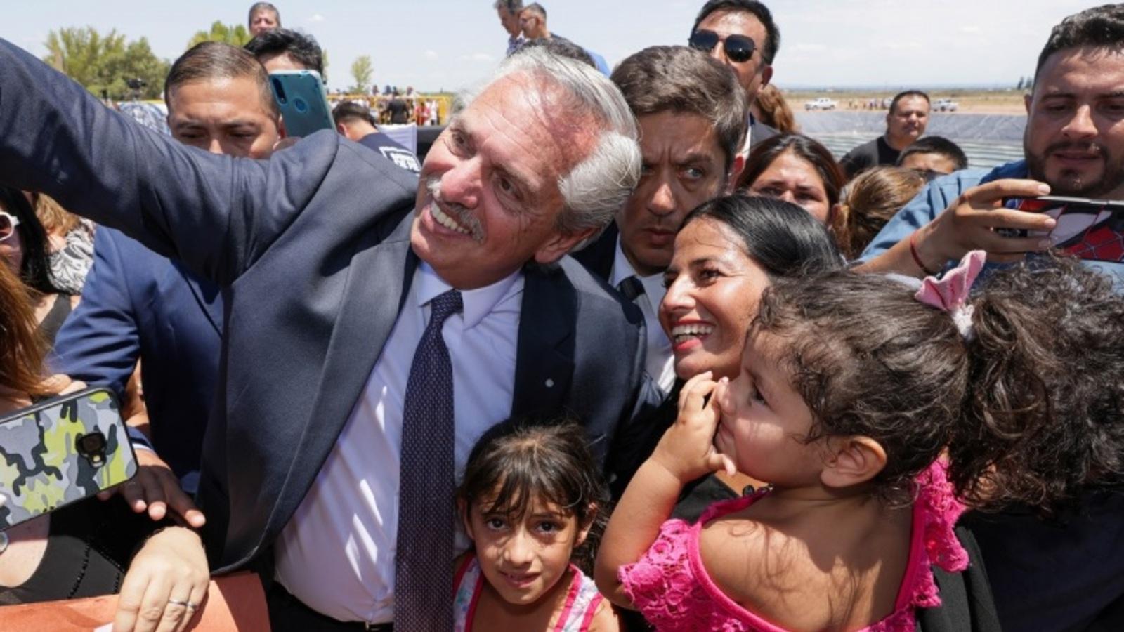 Alberto Fernández estuvo el miércoles en Mendoza inaugurando obras y este jueves pasará por La Pampa (Gentileza Presidencia).