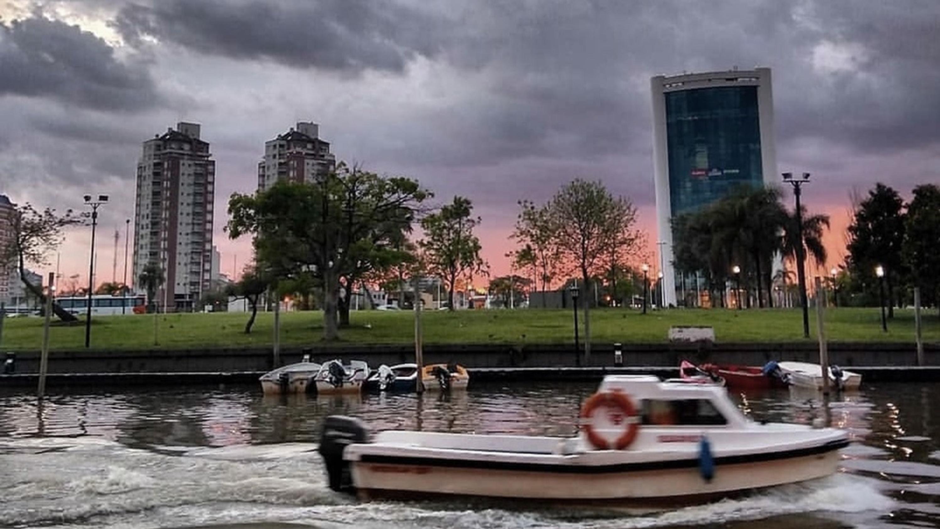 Se espera una jornada húmeda y con cielo nublado para este sábado en Capital Federal y el Gran Buenos Aires (Télam).