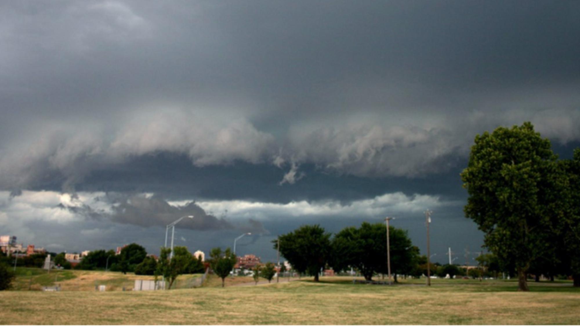 Probabilidad de tormentas en gran parte del país para este domingo.