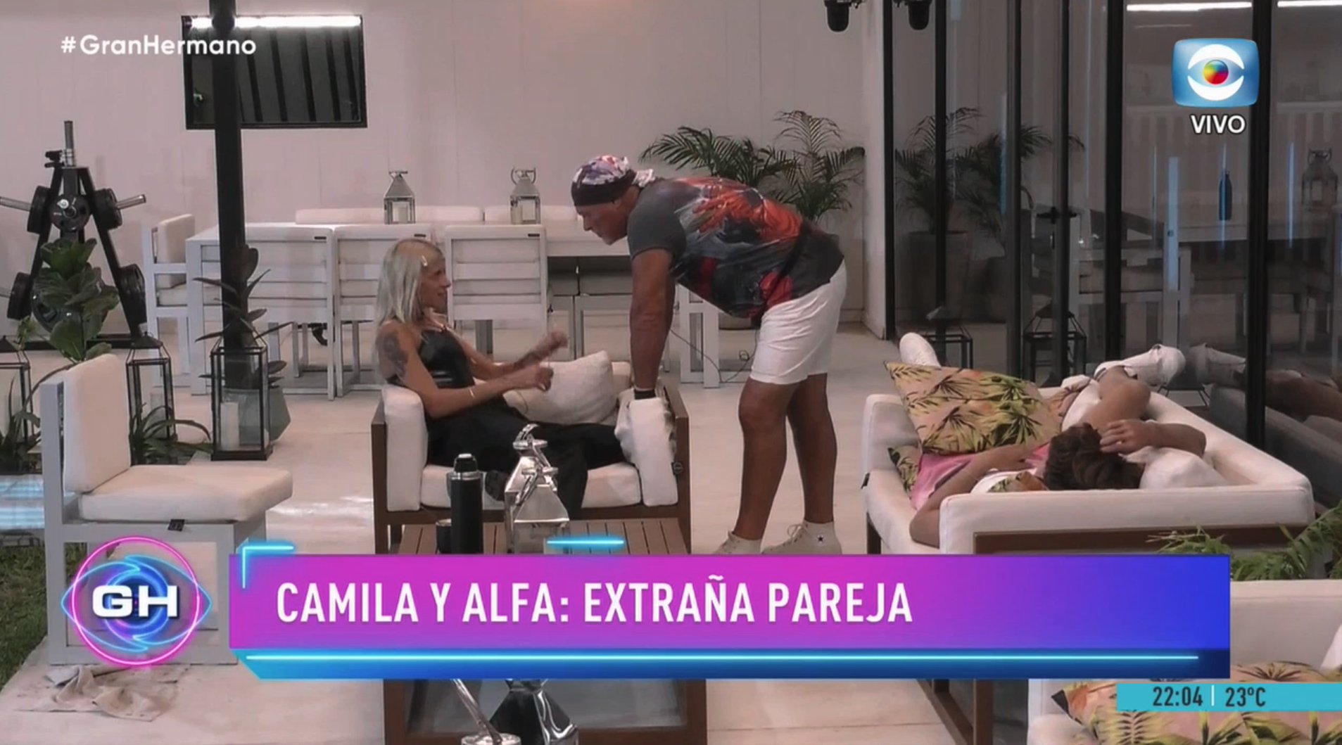 Alfa y Camila de   <a href='https://www.cronica.com.ar/tags/Gran Hermano'>Gran Hermano</a> están cada día más cerca.