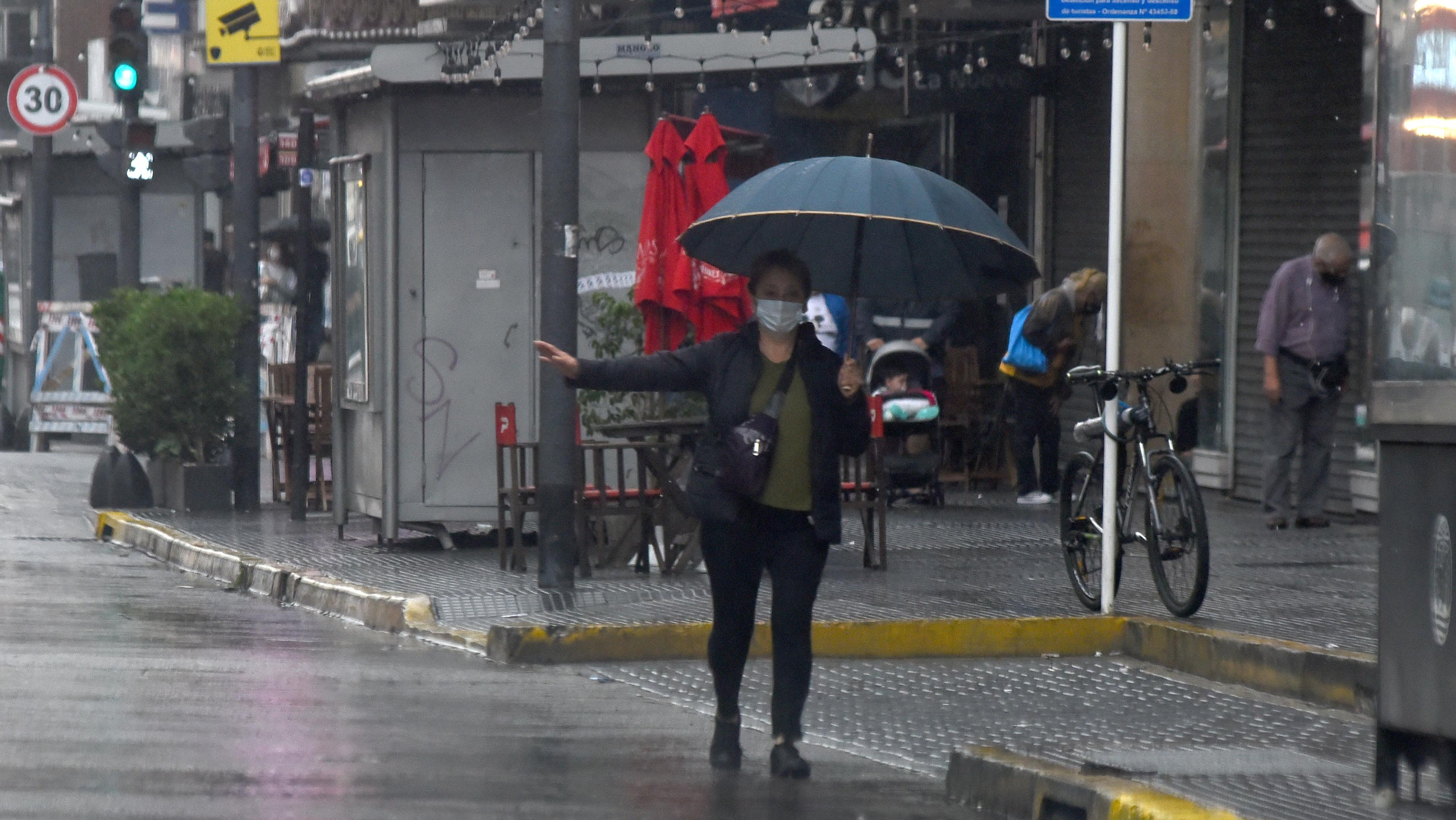 El Servicio Meteorológico Nacional anunció alertas para diversas provincias del país (Crónica/Jonatan Moreno).