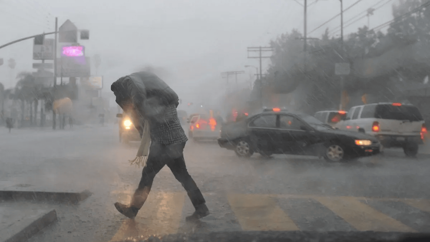 11 provincias fueron advertidas por el Servicio Meteorológico Nacional: esperan fuertes lluvias y ráfagas de viento.