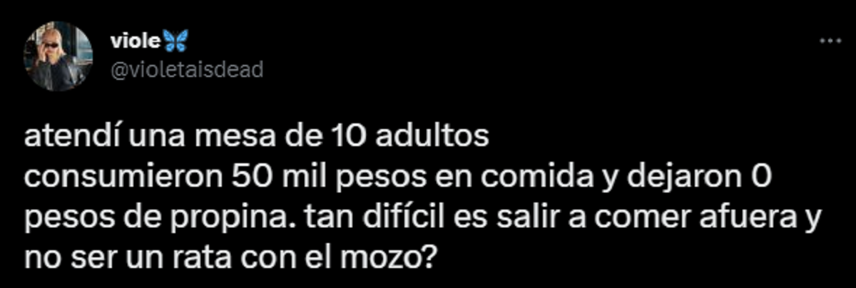 El tuit de la joven que cuestionó a los clientes que atendió en el restaurante.