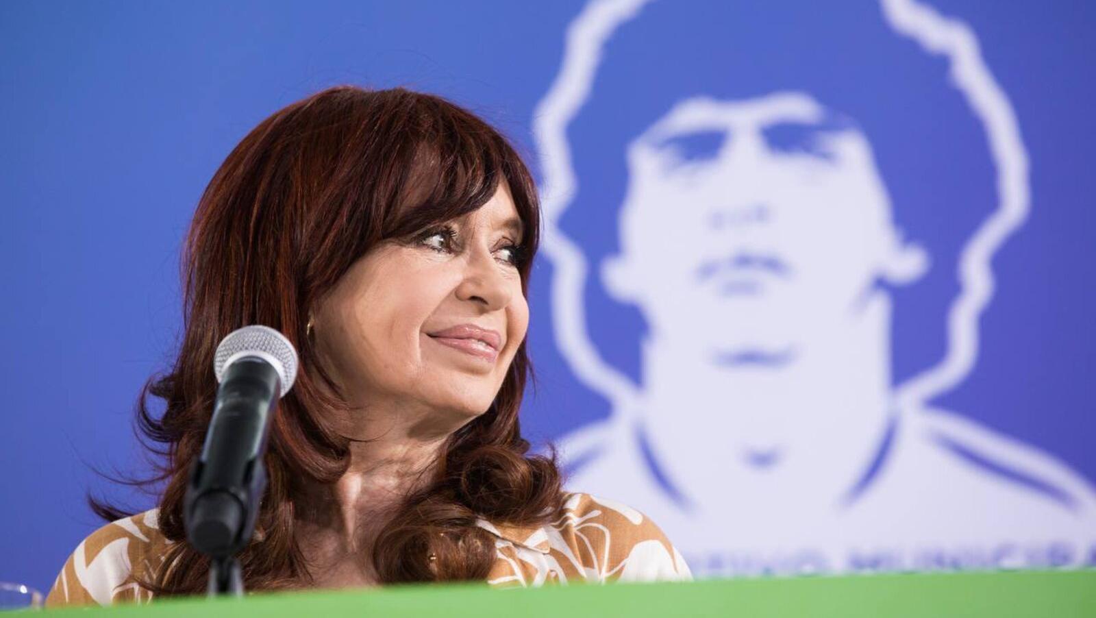 La presentación de los abogados de Cristina Kirchner fue recusada por la jueza María Eugenia Capuchetti (Gentileza @CFKArgentina/Twitter/Archivo).