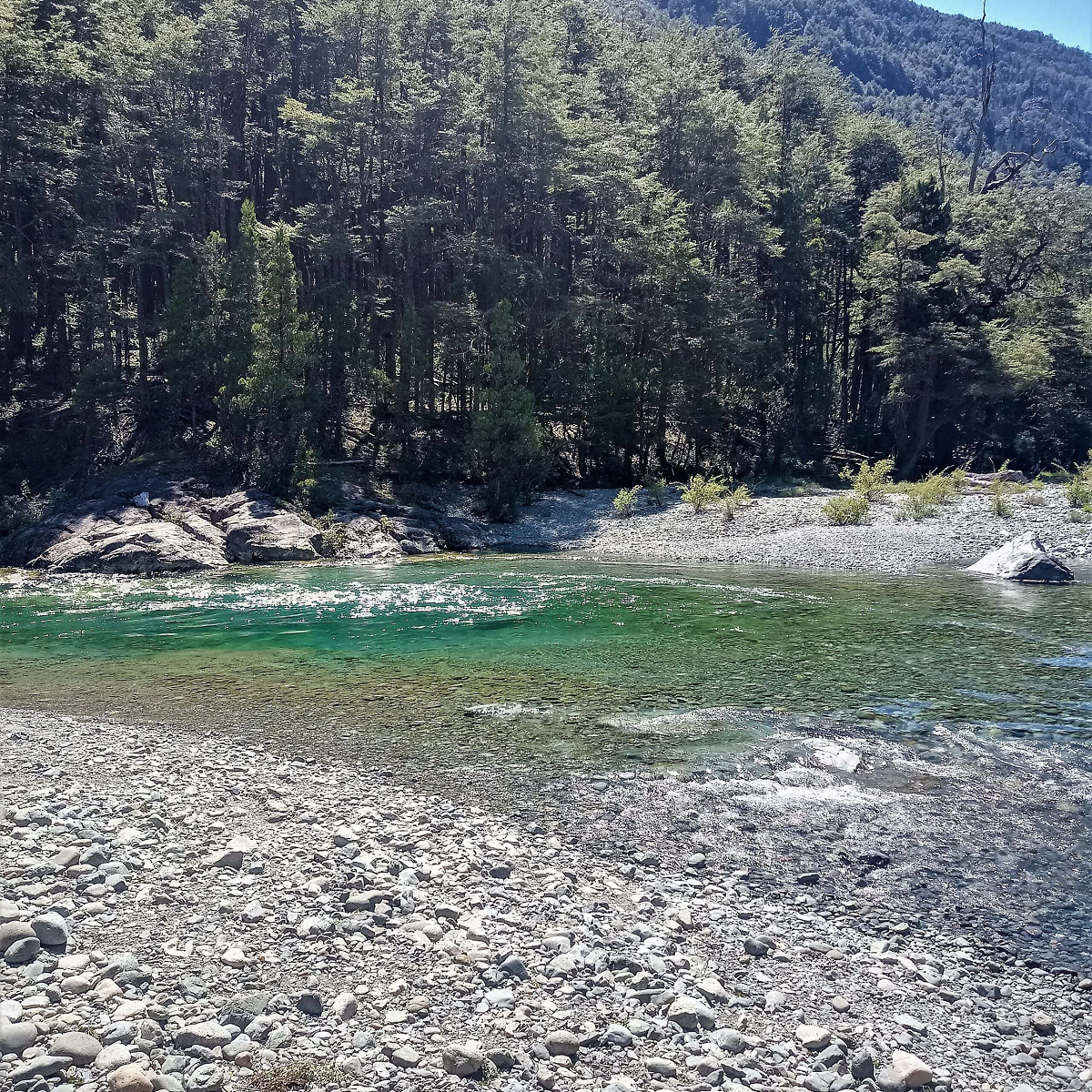 En Cajón del Azul hay algunas playas para descansar.