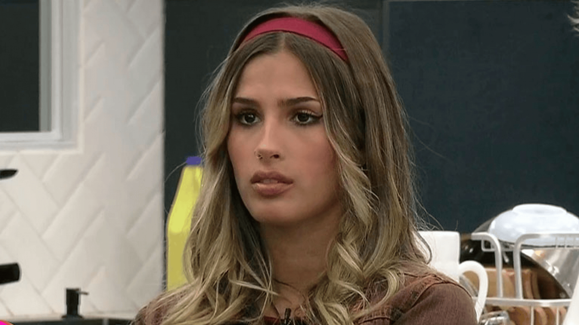 Julieta de Gran Hermano 2022 recibió un grito desde el exterior y se la agarró con Marcos.