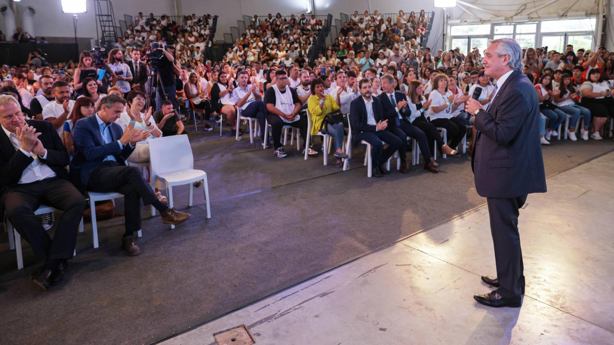 Alberto Fernández inauguró la nueva Torre de Desarrollo Académico de la Universidad Nacional de San Martín.