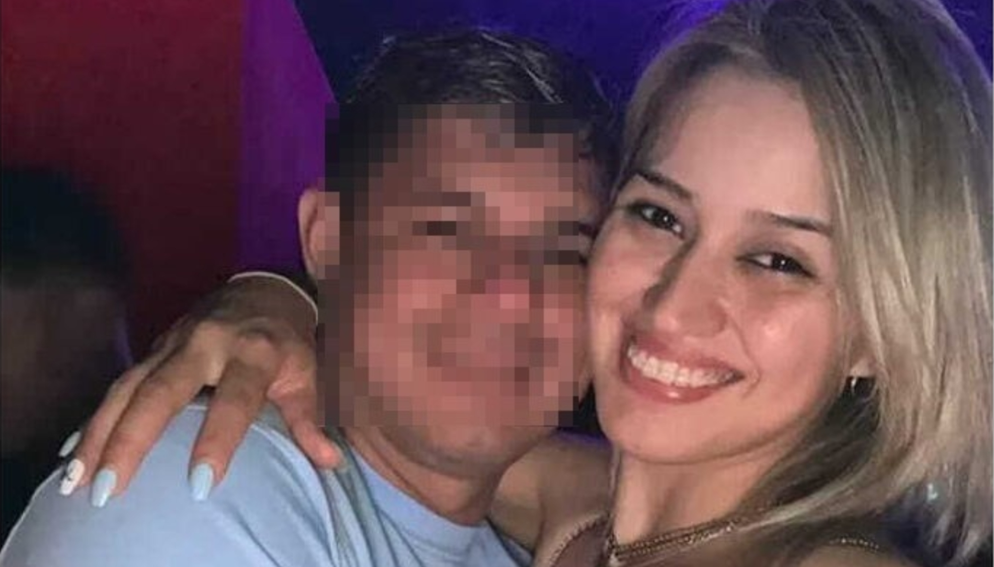 La víctima fue encontrada asesinada en su vivenda y su novio escapó.