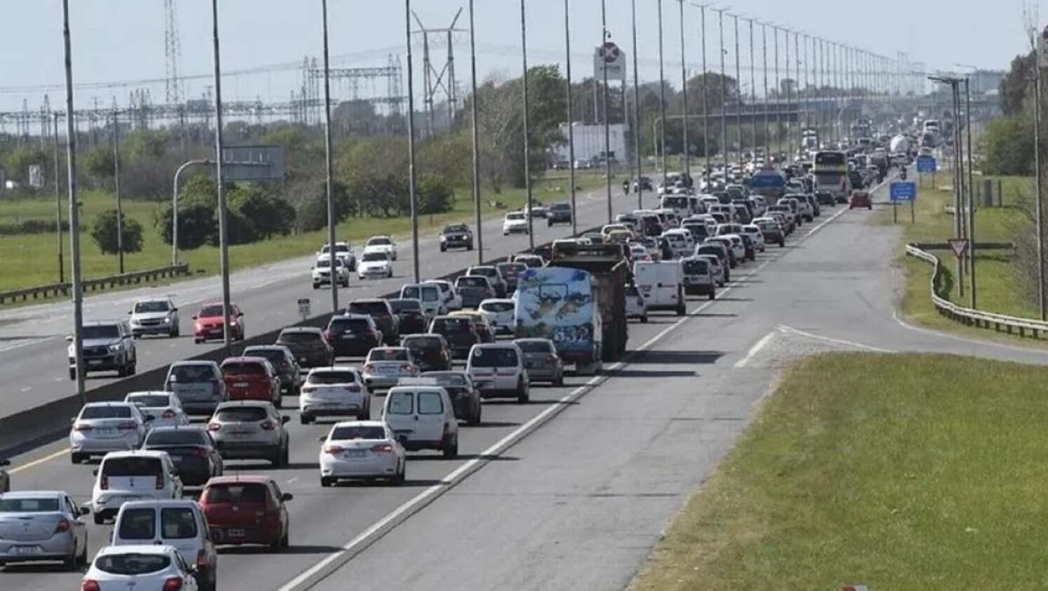 Las rutas argentinas, cargadas en el regreso a casa luego del doble feriado por Carnaval.