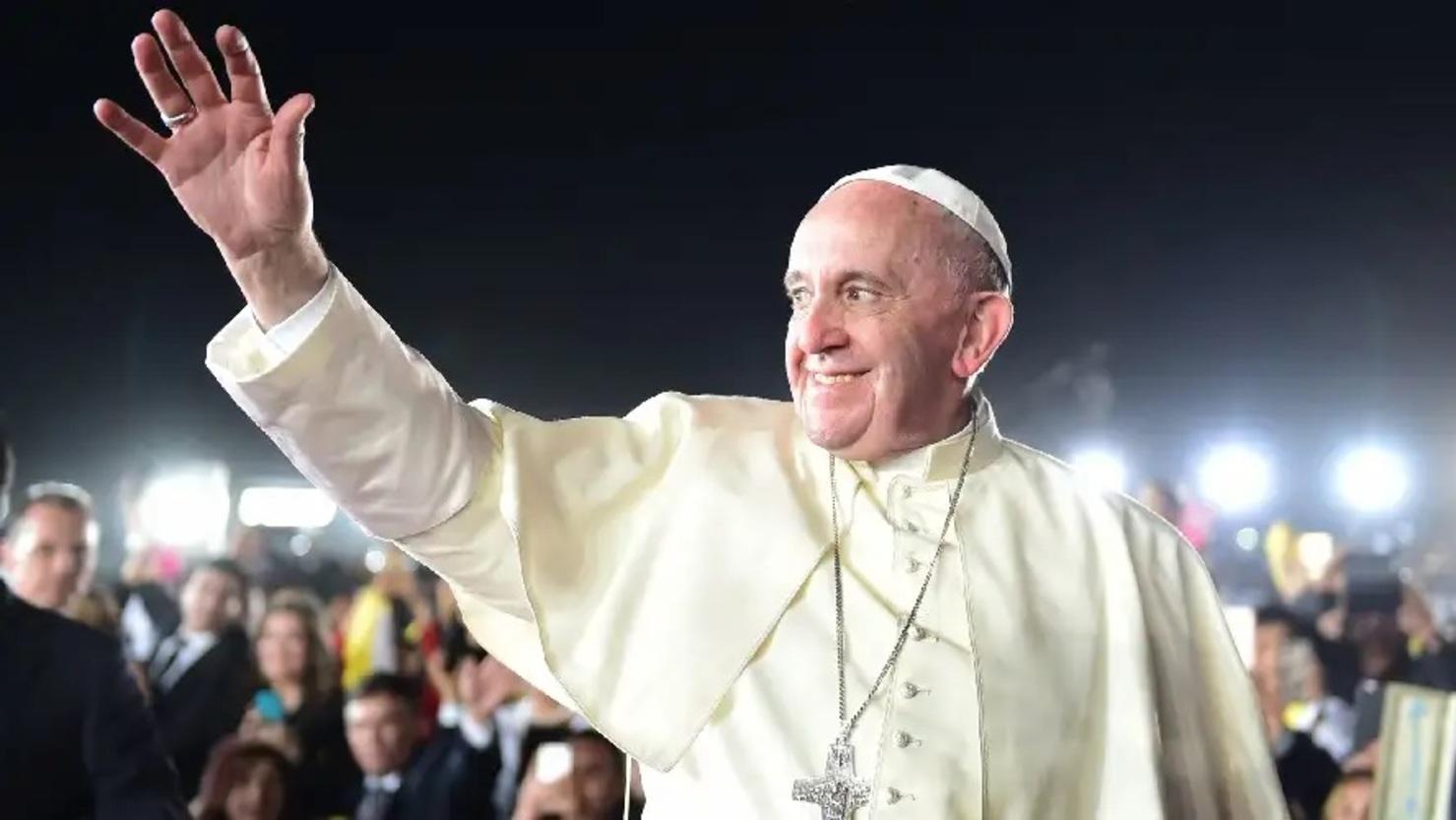 La salud del Papa Francisco es seguida de cerca por miles de fieles. 