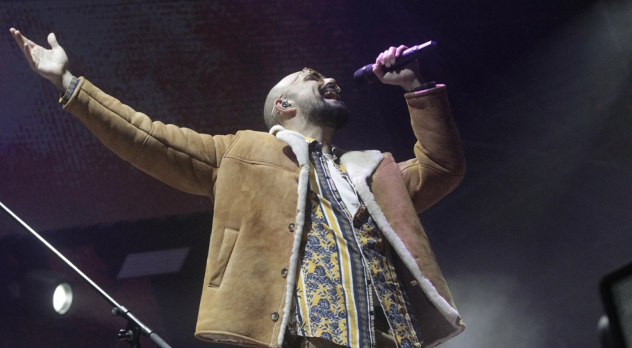 Abel Pintos en la Fiesta Nacional de la Confluencia en Neuquén (Imagen: diario Río Negro)