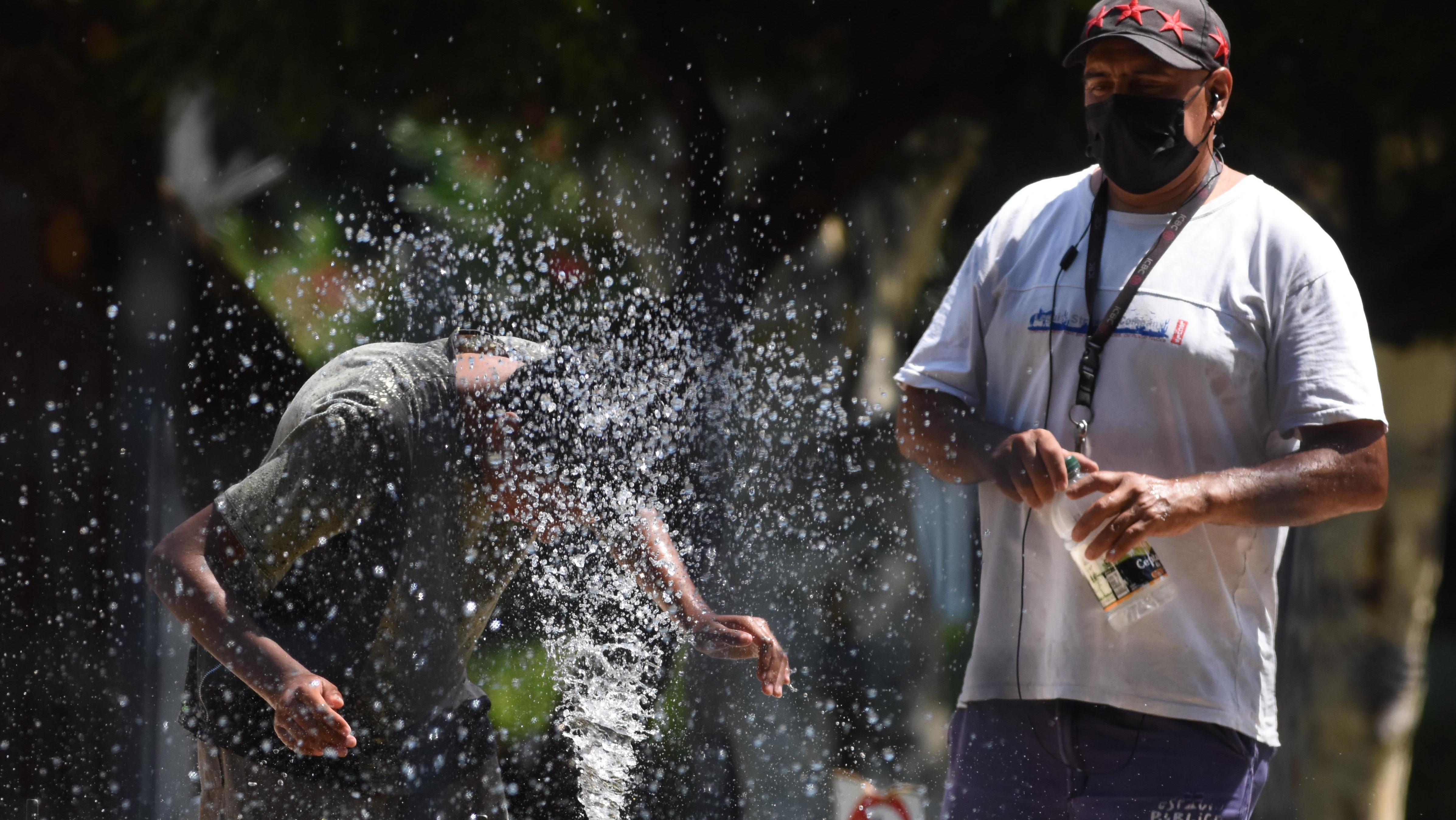 Vuelve el calor extremo en varias provincias (Carlos Ventura/Crónica).