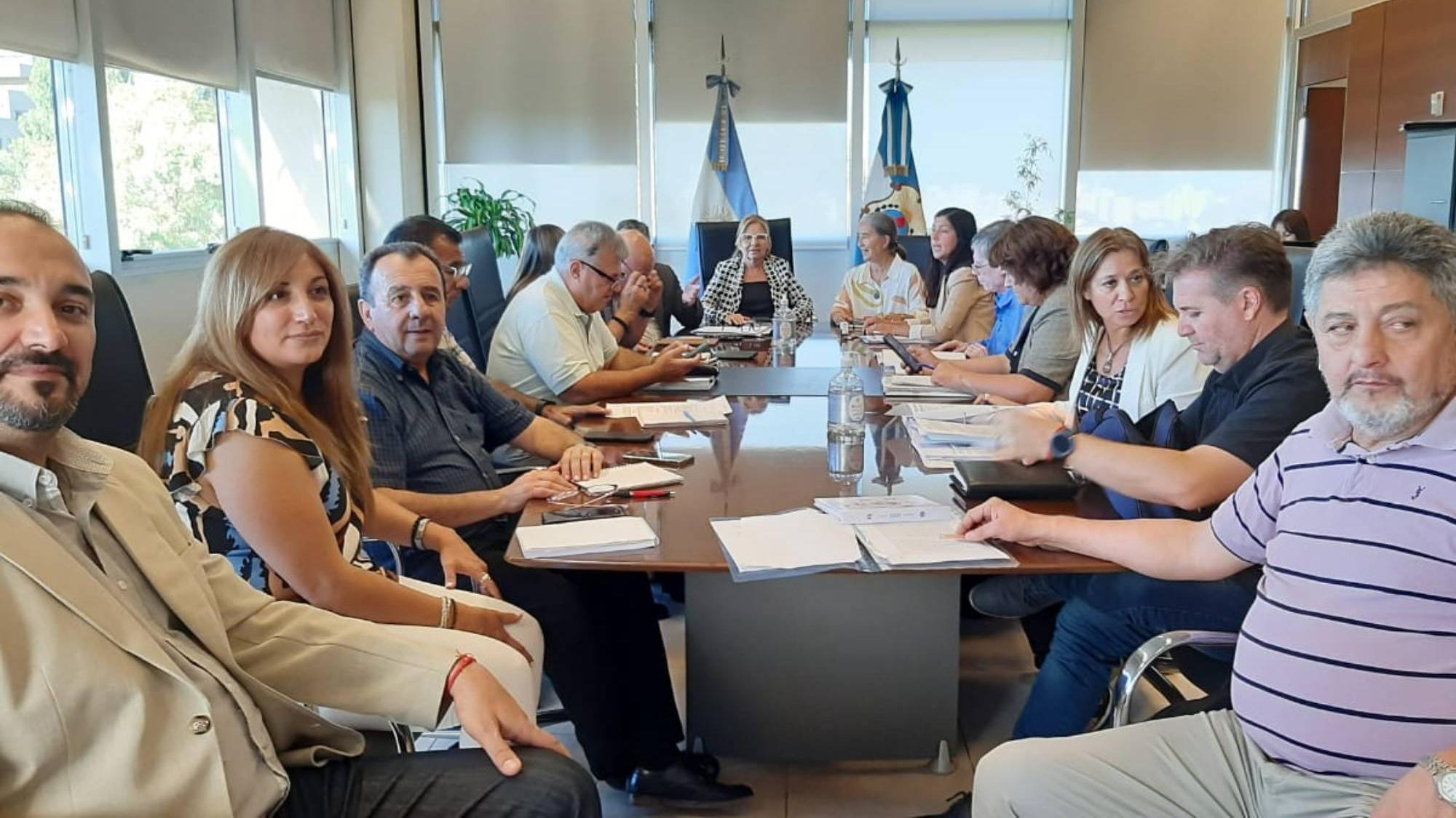 Con un incremento del 71,1 por ciento, el gobierno de San Juan cerró una de las mejores paritarias docentes del país