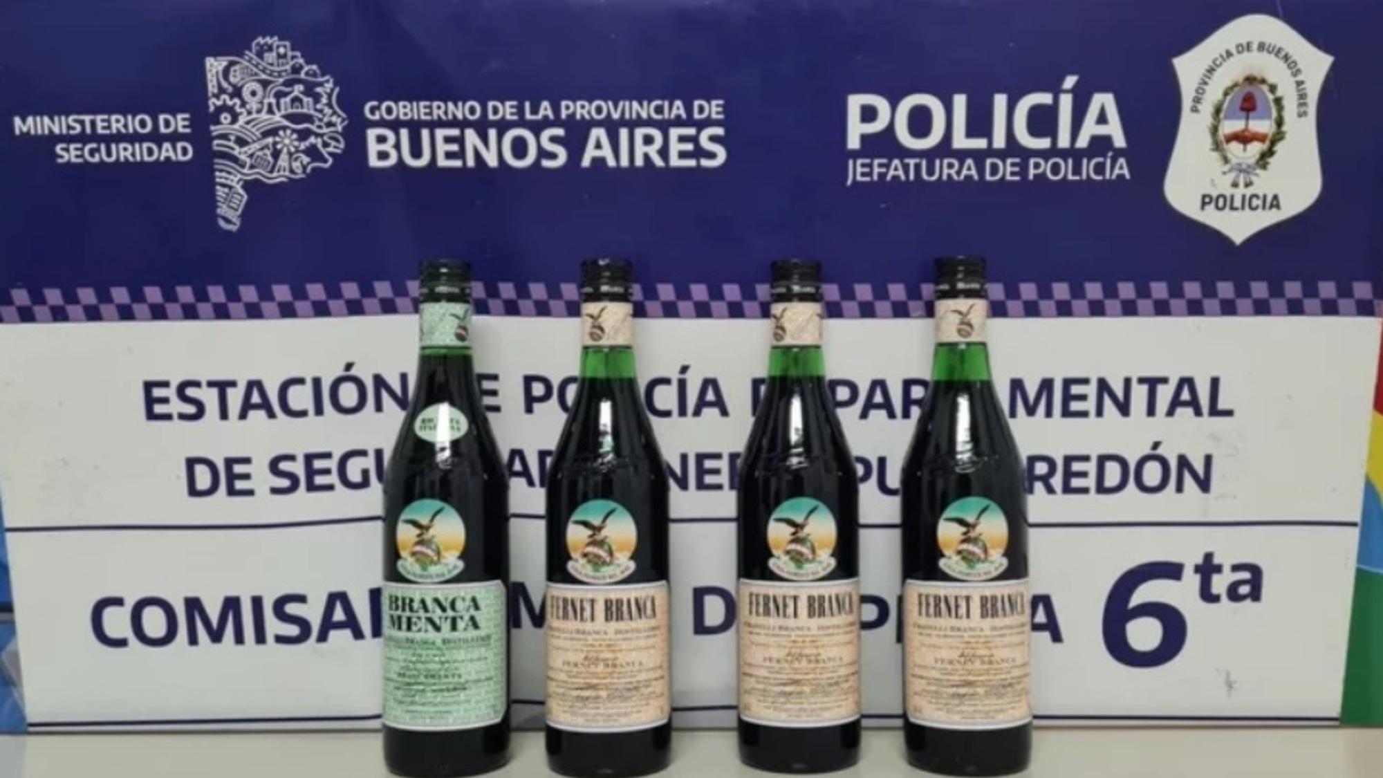 Cuatro botellas de fernet, el botín de dos delincuentes (Gentileza 0223).